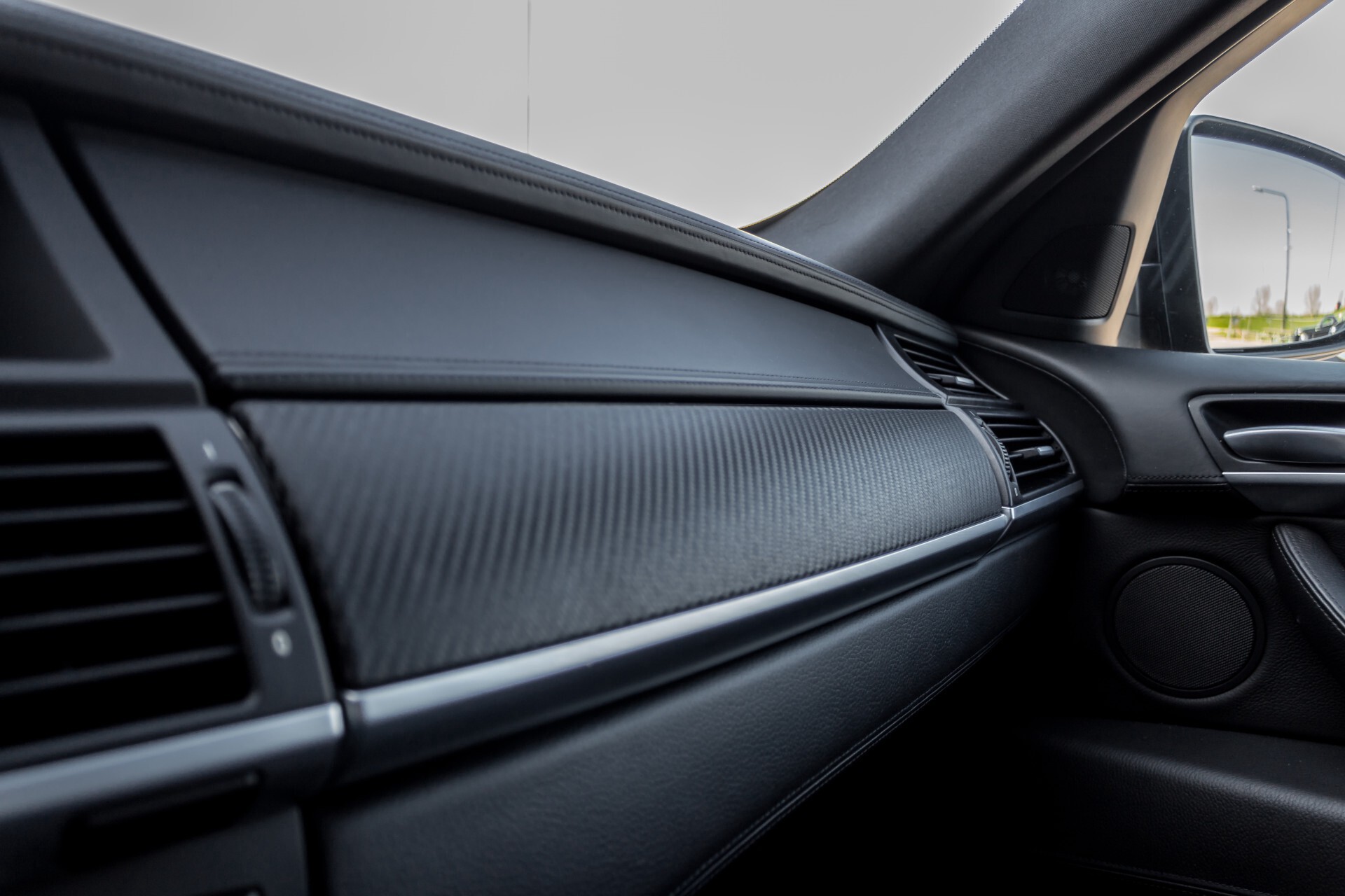 BMW X6 4.4i M Pano/Adaptive Drive/HUD/Keyless/360camera/TV/Drivers Pack/Entertainment/Shadowline Aut6 Foto 30