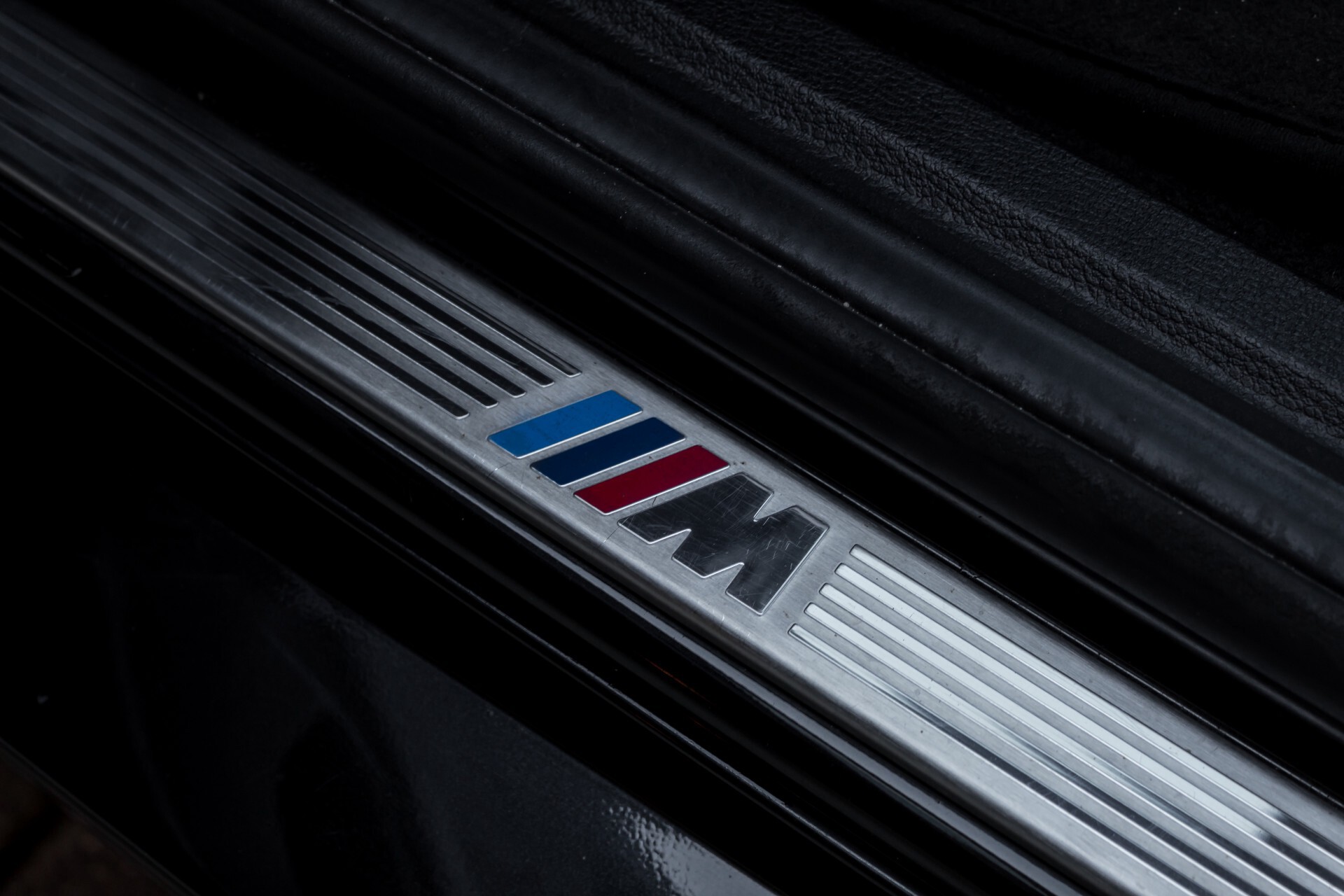 BMW X6 4.4i M Pano/Adaptive Drive/HUD/Keyless/360camera/TV/Drivers Pack/Entertainment/Shadowline Aut6 Foto 43