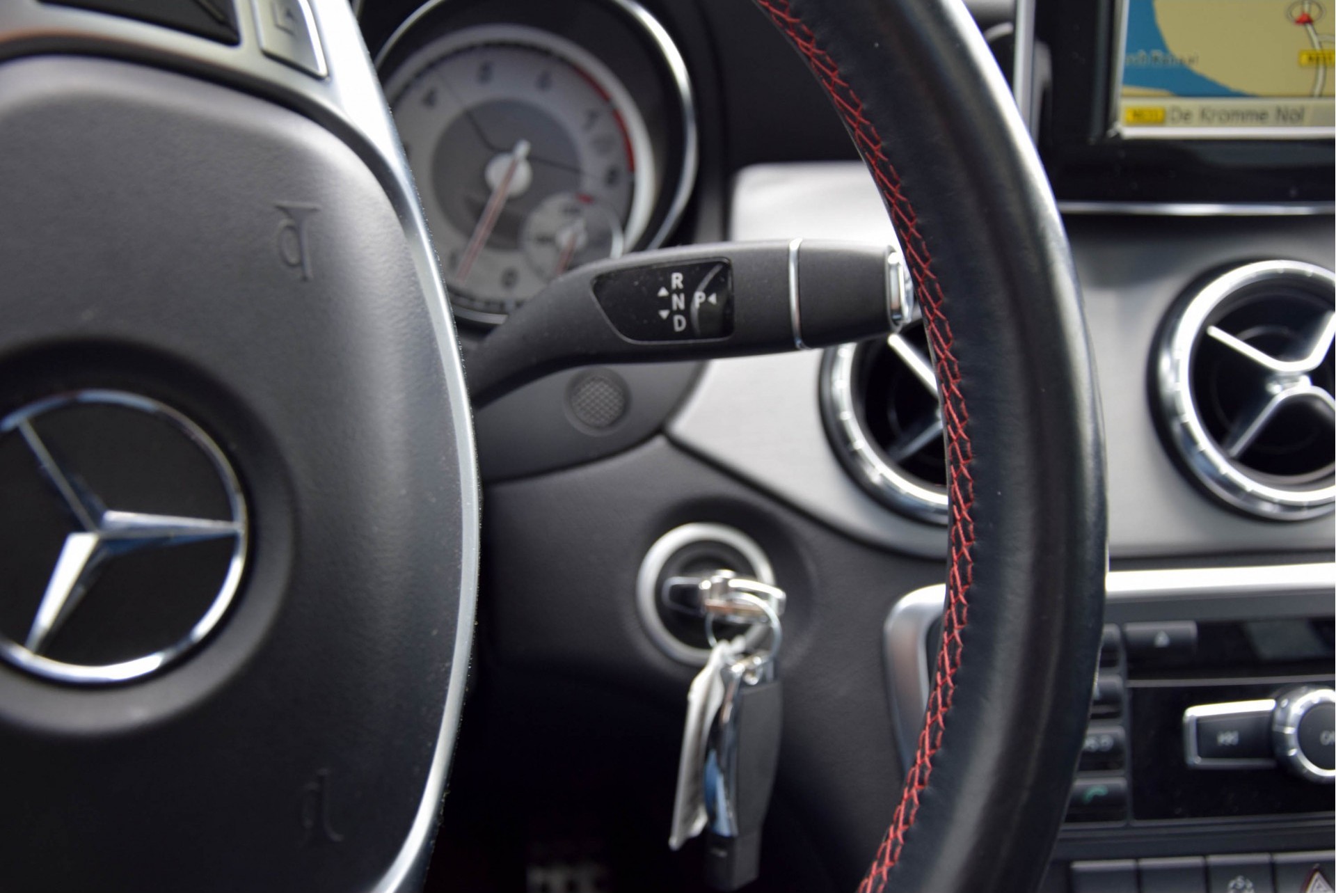 Mercedes-Benz CLA-Klasse 180 AMG Night Panorama Navi/Camera Aut7 Foto 11