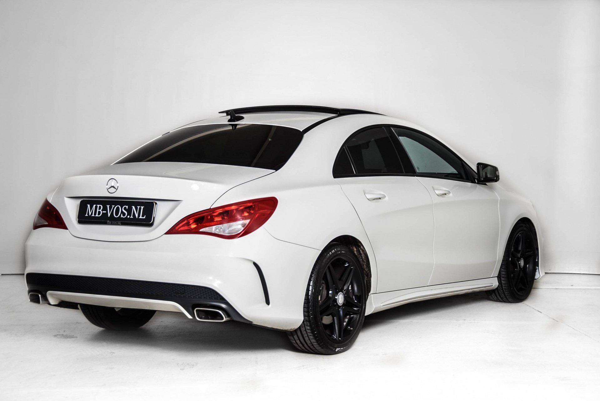 Mercedes-Benz CLA-Klasse 180 AMG Night Panorama Navi/Camera Aut7 Foto 2