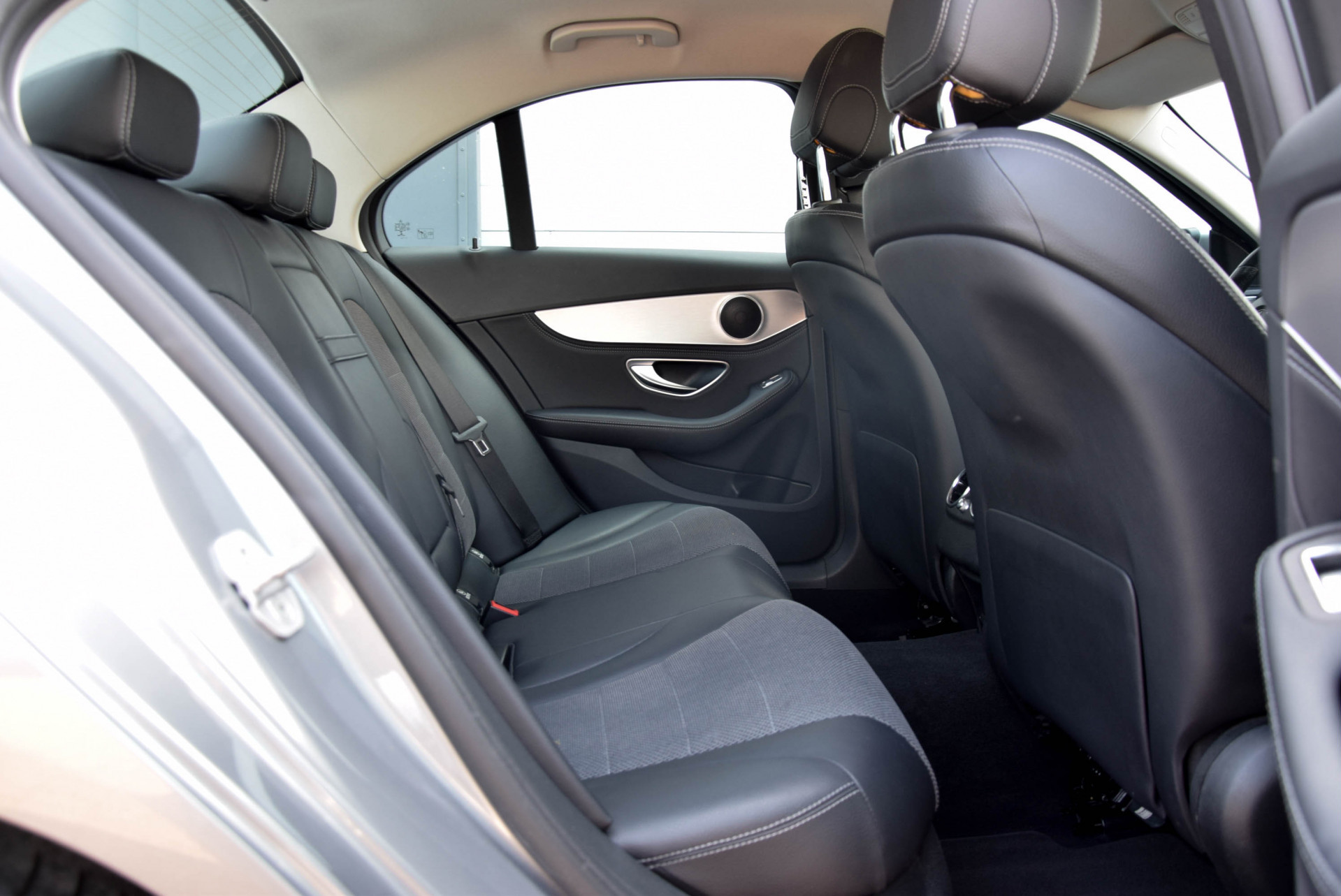 Mercedes-Benz C-Klasse 220 Cdi Keyless/Wegkl-trekhaak/ILS/Navi Aut7 Foto 4