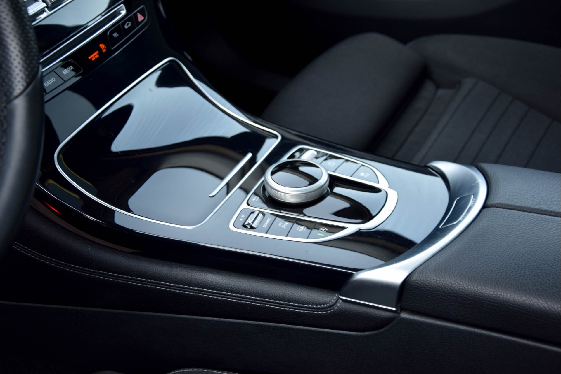 Mercedes-Benz GLC-Klasse 220d 4-M Exclusive/Pano/Trekhaak Aut9 Foto 17