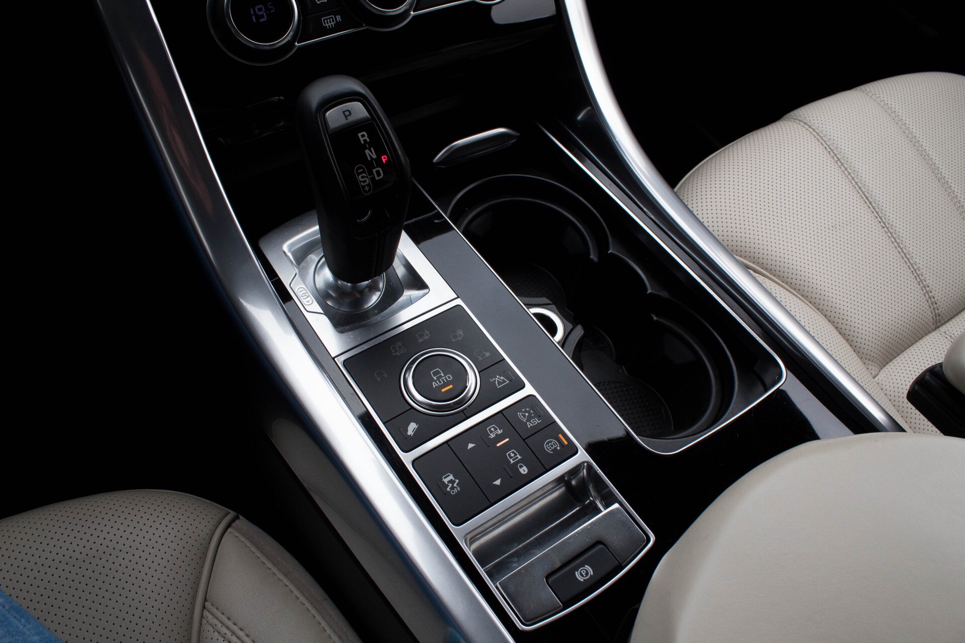 Land Rover Range Rover Sport 3.0 SDV6 HSE Dynamic Pano/Xenon/SurroundCamera/Keyless/DAB+ Aut8 Foto 18