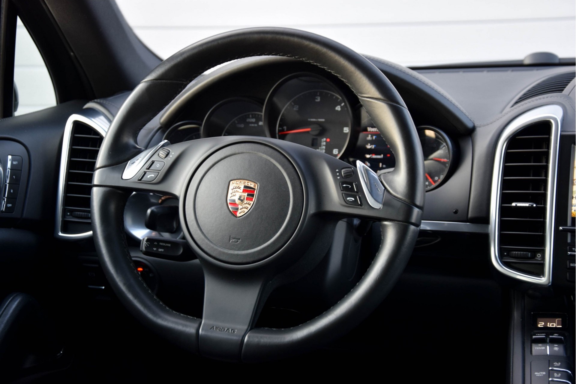 Porsche Cayenne 3.0 D Pano/Xenon/Memory/LuchtV/Trekhaak Aut8 Foto 12