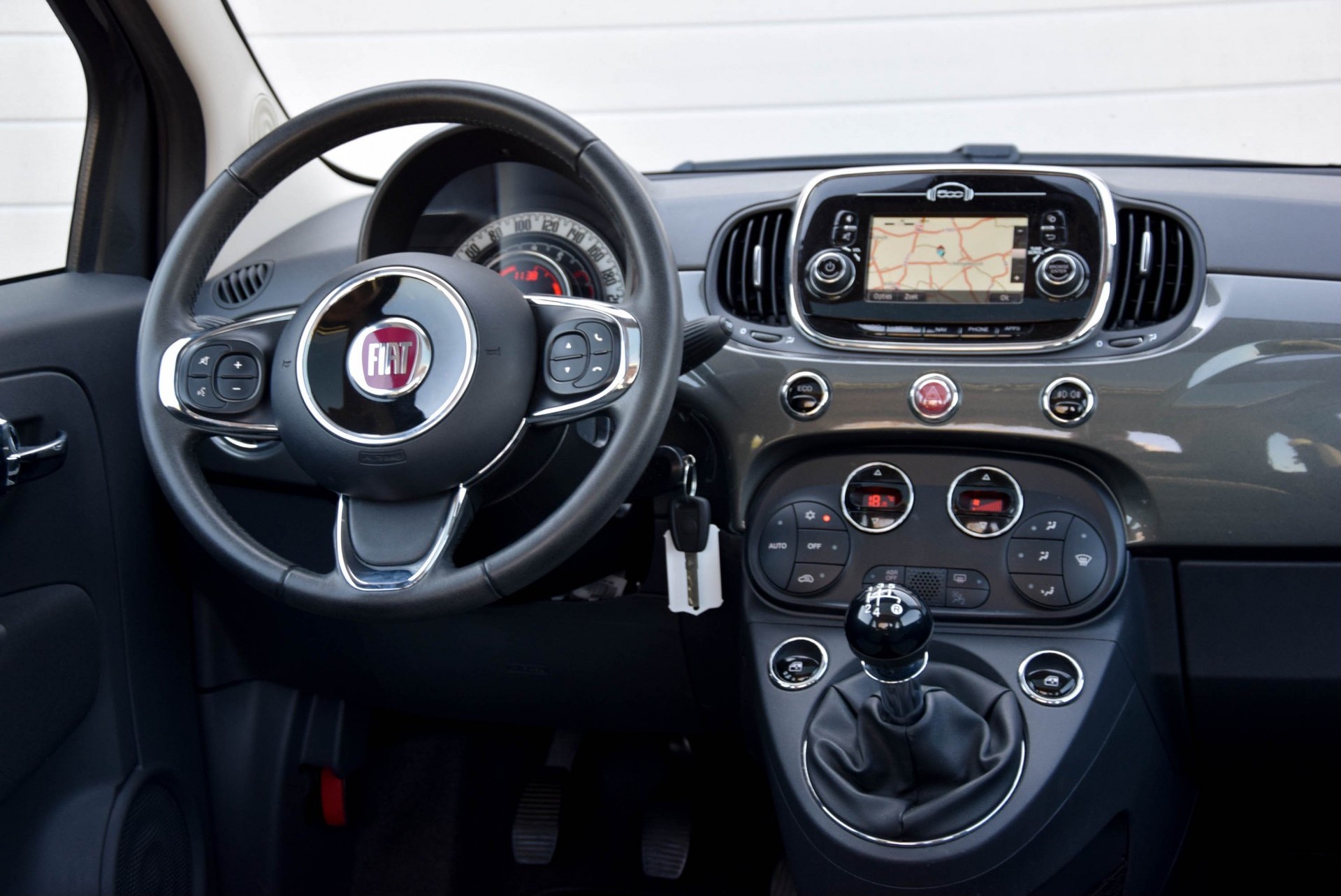 Fiat 500 0.9 TwinAir Turbo Lounge Panorama Navi/Ecc/16"/DAB+/PTS/Pack Style Foto 5