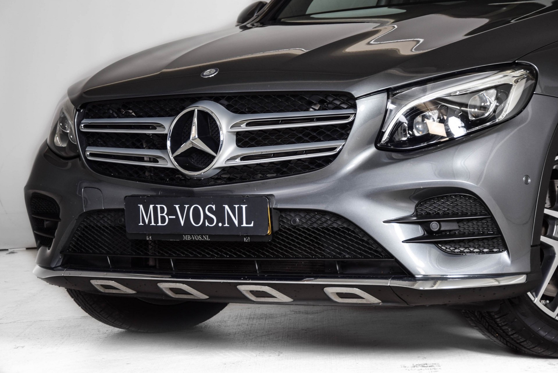 Mercedes-Benz GLC-Klasse 250 4-M AMG Luchtvering Panorama Keyless-Go Multibeam LED Aut9 Foto 3