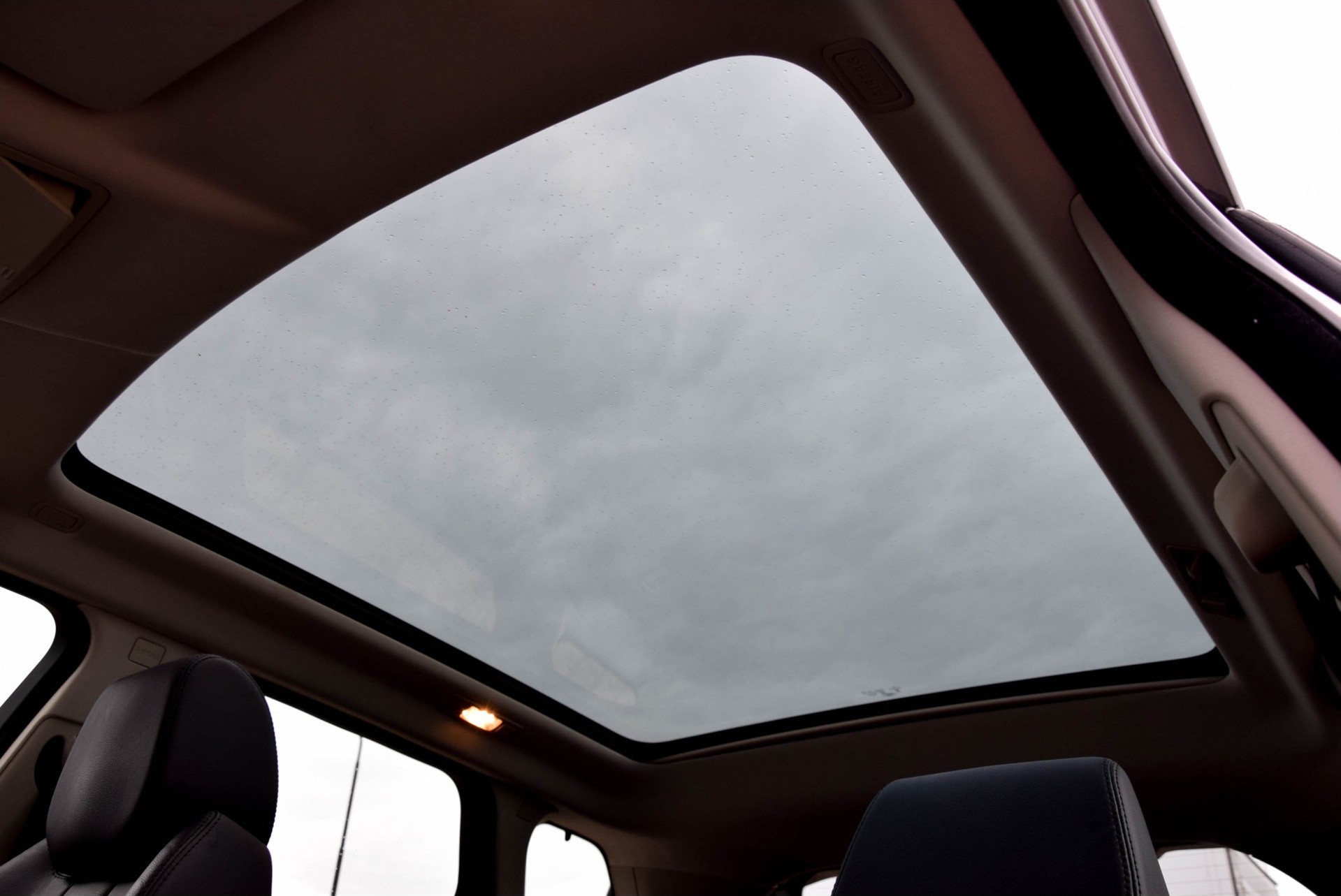 Land Rover Range Rover Evoque 2.2 TD4 4WD Panorama/Leder/Navi Pure Business Edition Aut9 Foto 16