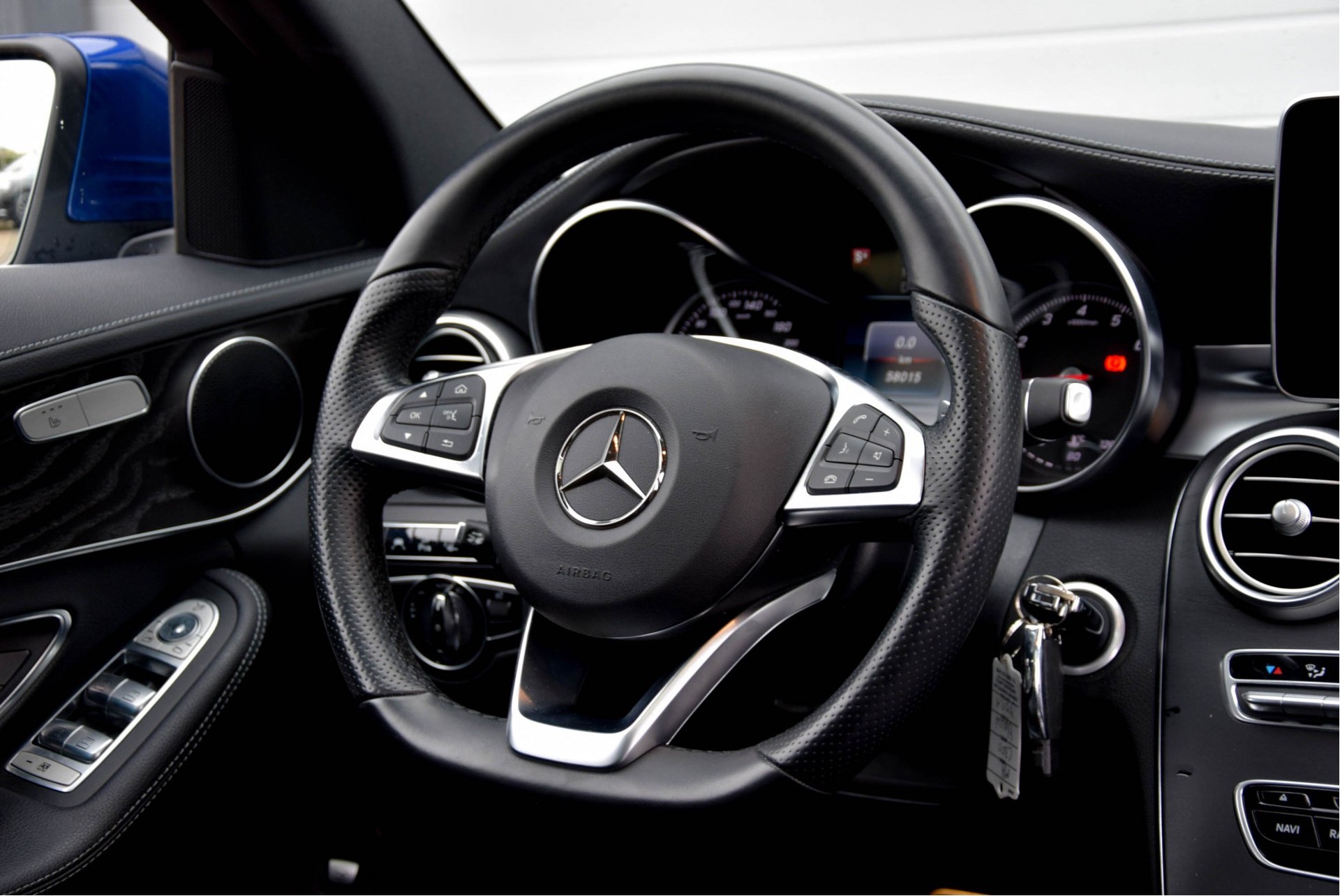 Mercedes-Benz C-Klasse 300 AMG Luchvering/Distronic/HUD/Dak/Comand/Camera Aut7 Foto 10