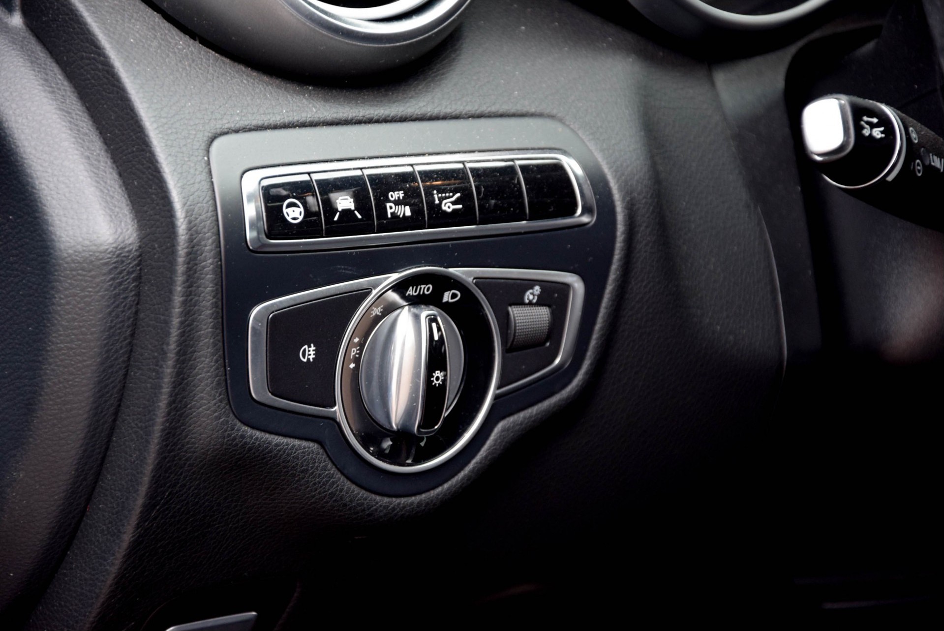 Mercedes-Benz C-Klasse 300 AMG Luchvering/Distronic/HUD/Dak/Comand/Camera Aut7 Foto 11