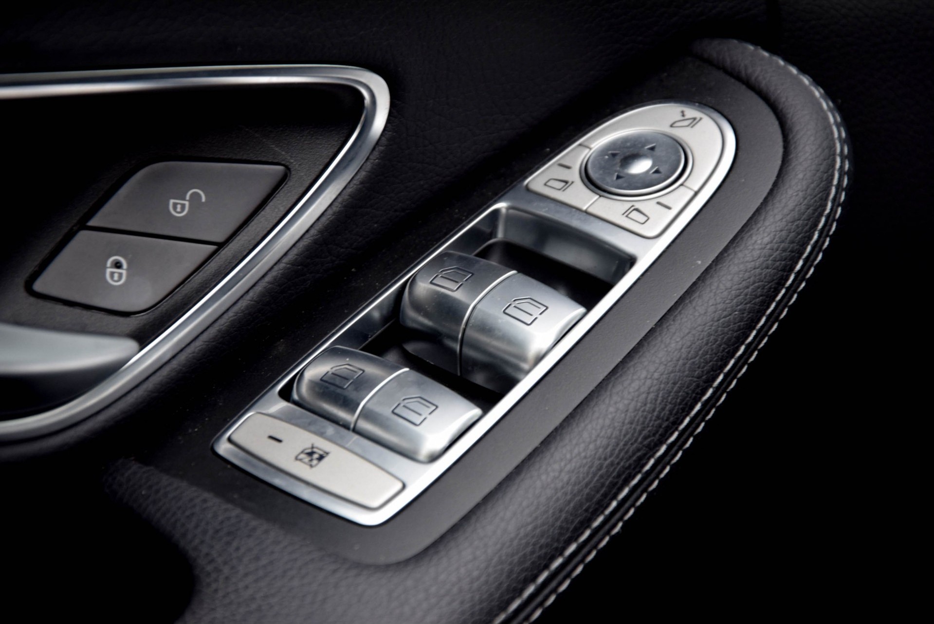 Mercedes-Benz C-Klasse 300 AMG Luchvering/Distronic/HUD/Dak/Comand/Camera Aut7 Foto 12