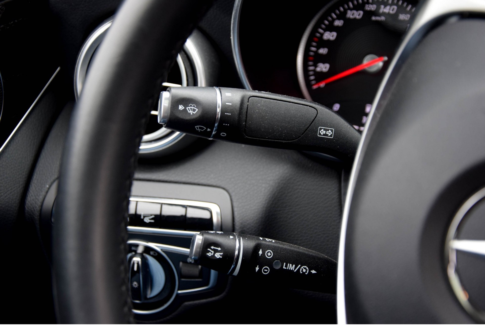 Mercedes-Benz C-Klasse 300 AMG Luchvering/Distronic/HUD/Dak/Comand/Camera Aut7 Foto 15