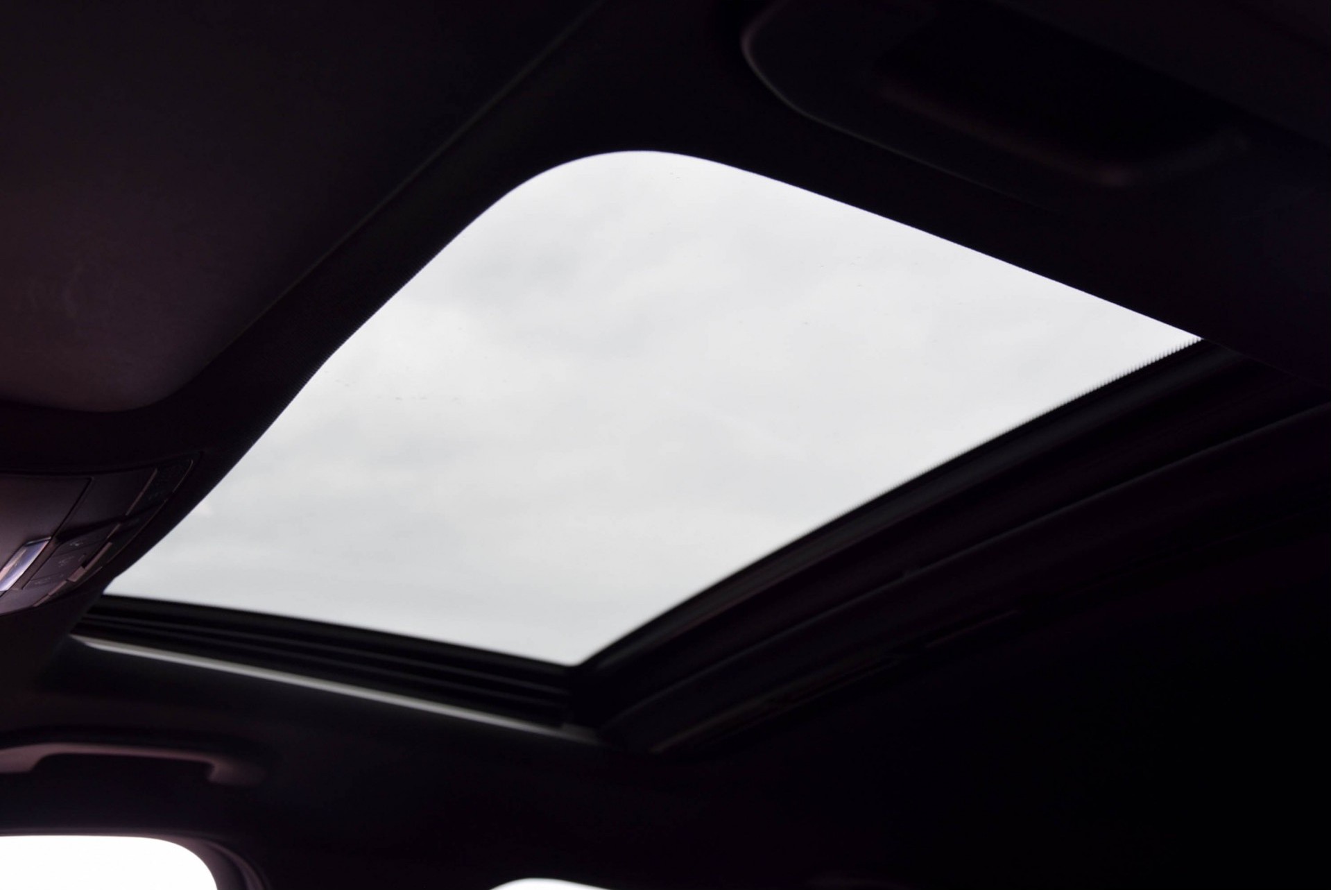 Mercedes-Benz C-Klasse 300 AMG Luchvering/Distronic/HUD/Dak/Comand/Camera Aut7 Foto 17