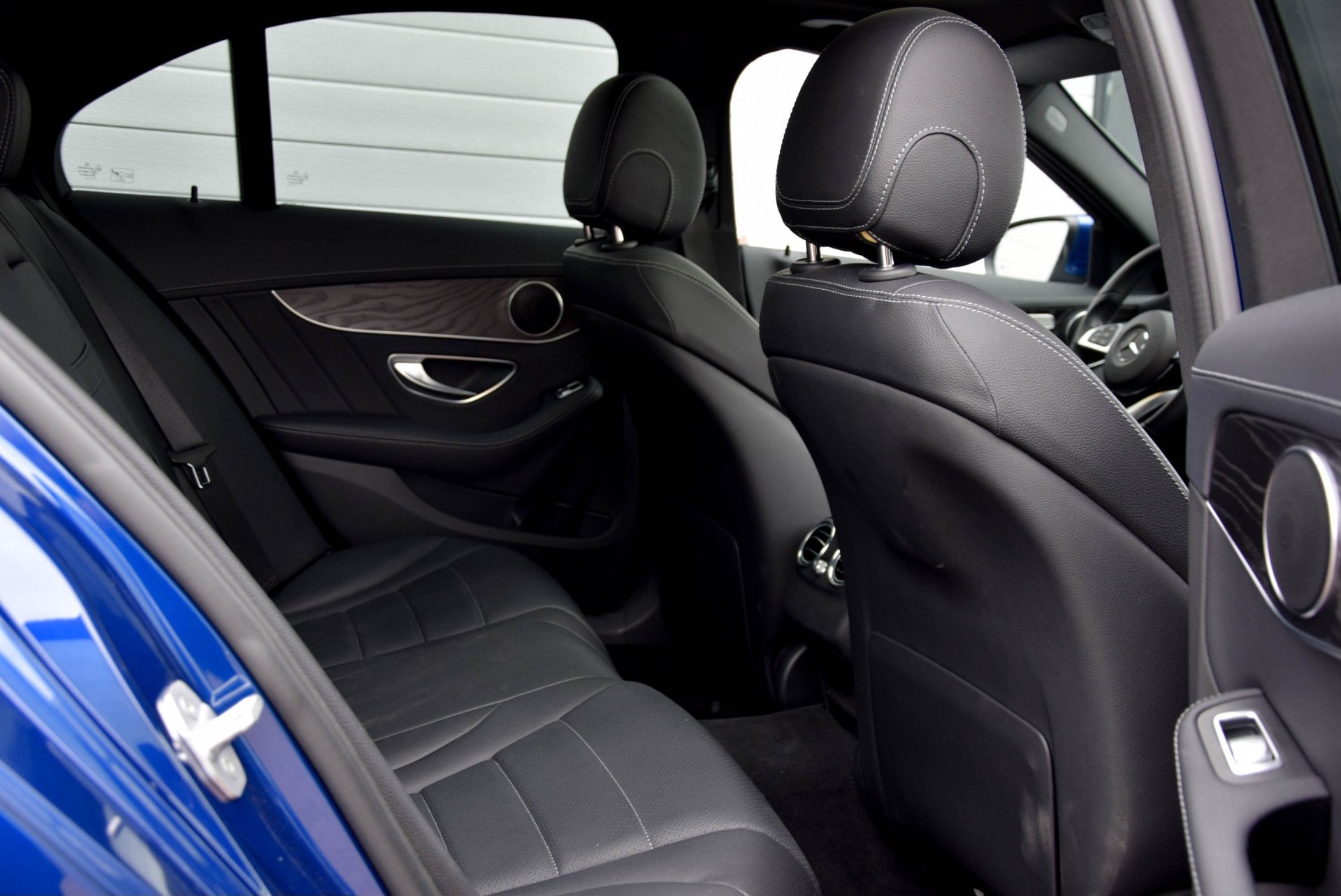 Mercedes-Benz C-Klasse 300 AMG Luchvering/Distronic/HUD/Dak/Comand/Camera Aut7 Foto 4