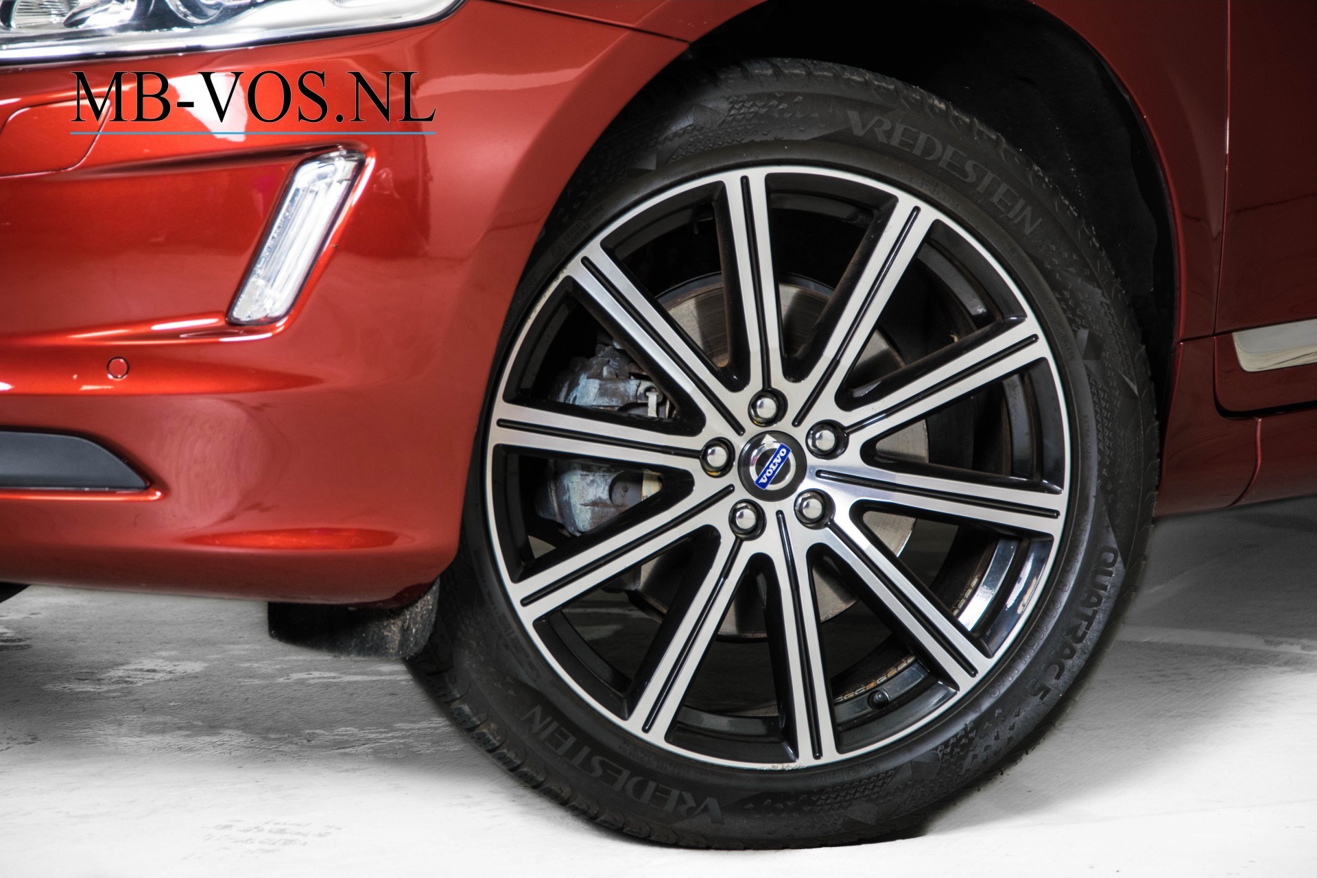 Volvo XC60 2.0 D4 FWD Summum LuxuryLine/BusinessPack/Intellisafe/Pano Aut8 Foto 21