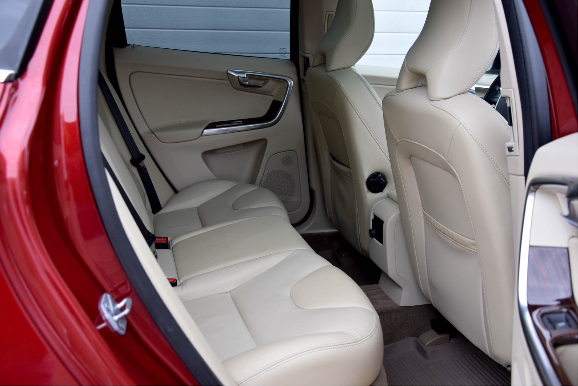 Volvo XC60 2.0 D4 FWD Summum LuxuryLine/BusinessPack/Intellisafe/Pano Aut8 Foto 4