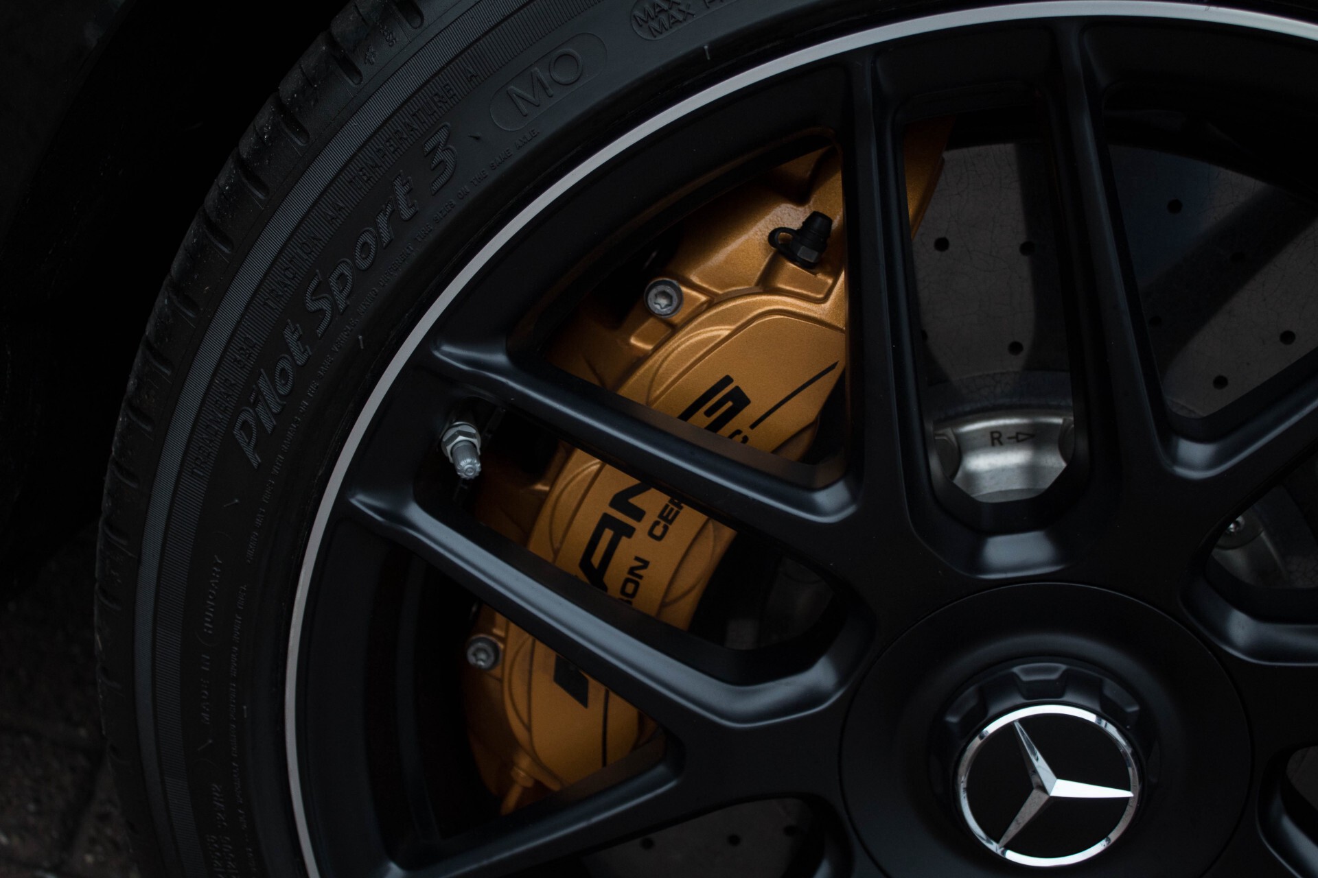 Mercedes-Benz S-Klasse Cabrio 63 AMG 4-M Ceramic/Designo/Carbon/Burmester High End Aut Foto 63