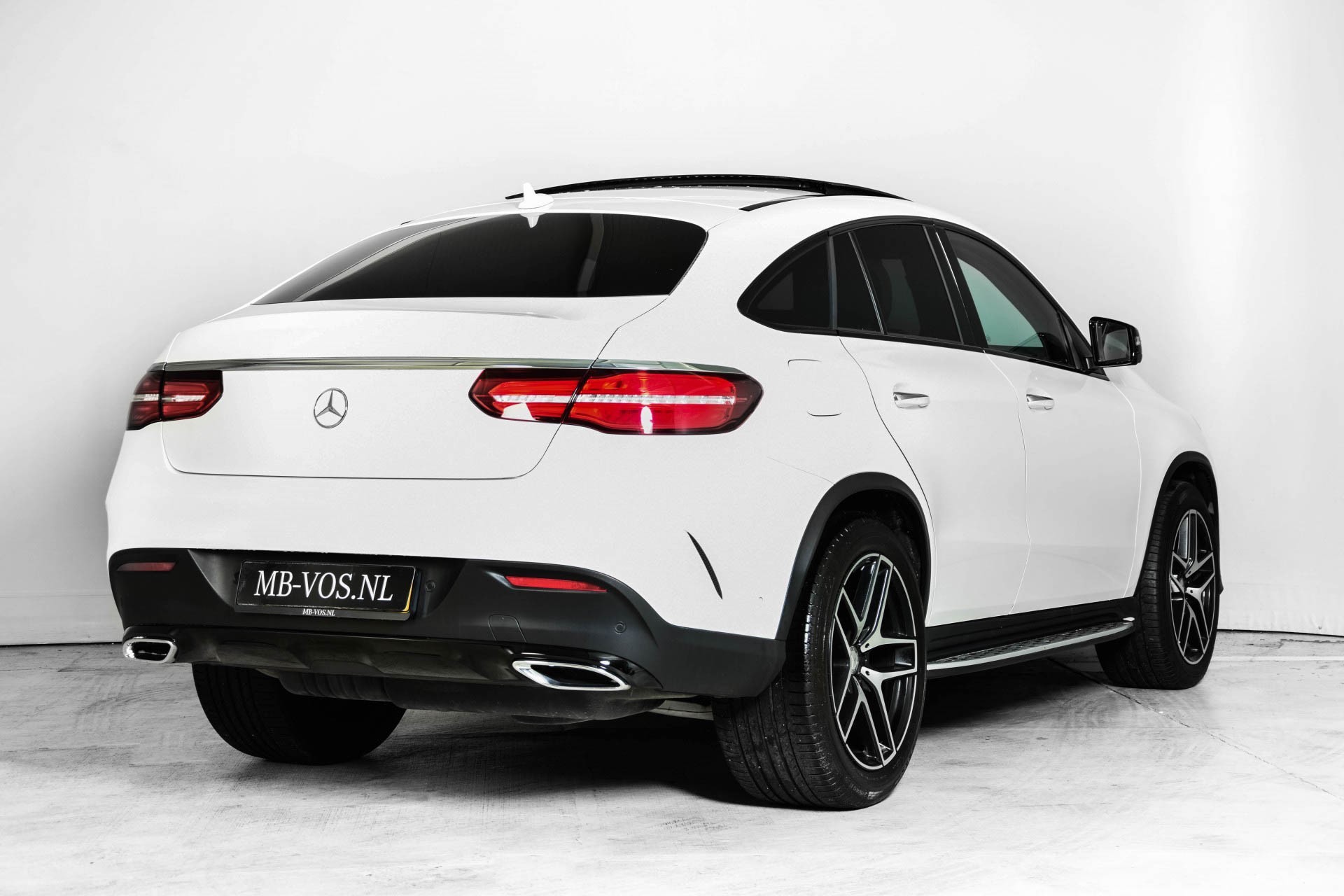Mercedes-Benz GLE-Klasse Coupé 350d 4-Matic AMG Designo/Carbon/Distronic/Harman-Kardon/Massage/Keyless Aut9 Foto 2