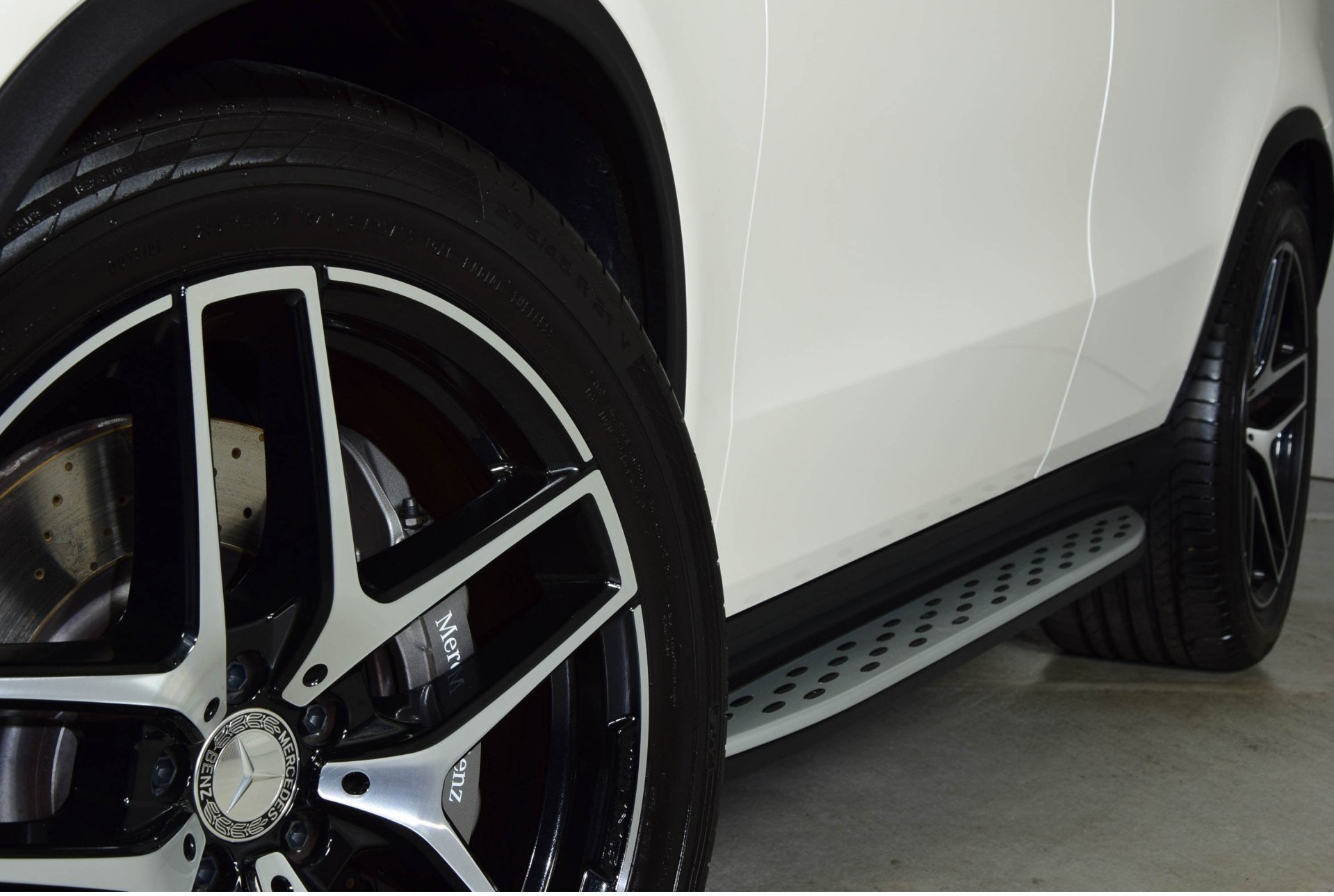 Mercedes-Benz GLE-Klasse Coupé 350d 4-Matic AMG Designo/Carbon/Distronic/Harman-Kardon/Massage/Keyless Aut9 Foto 24