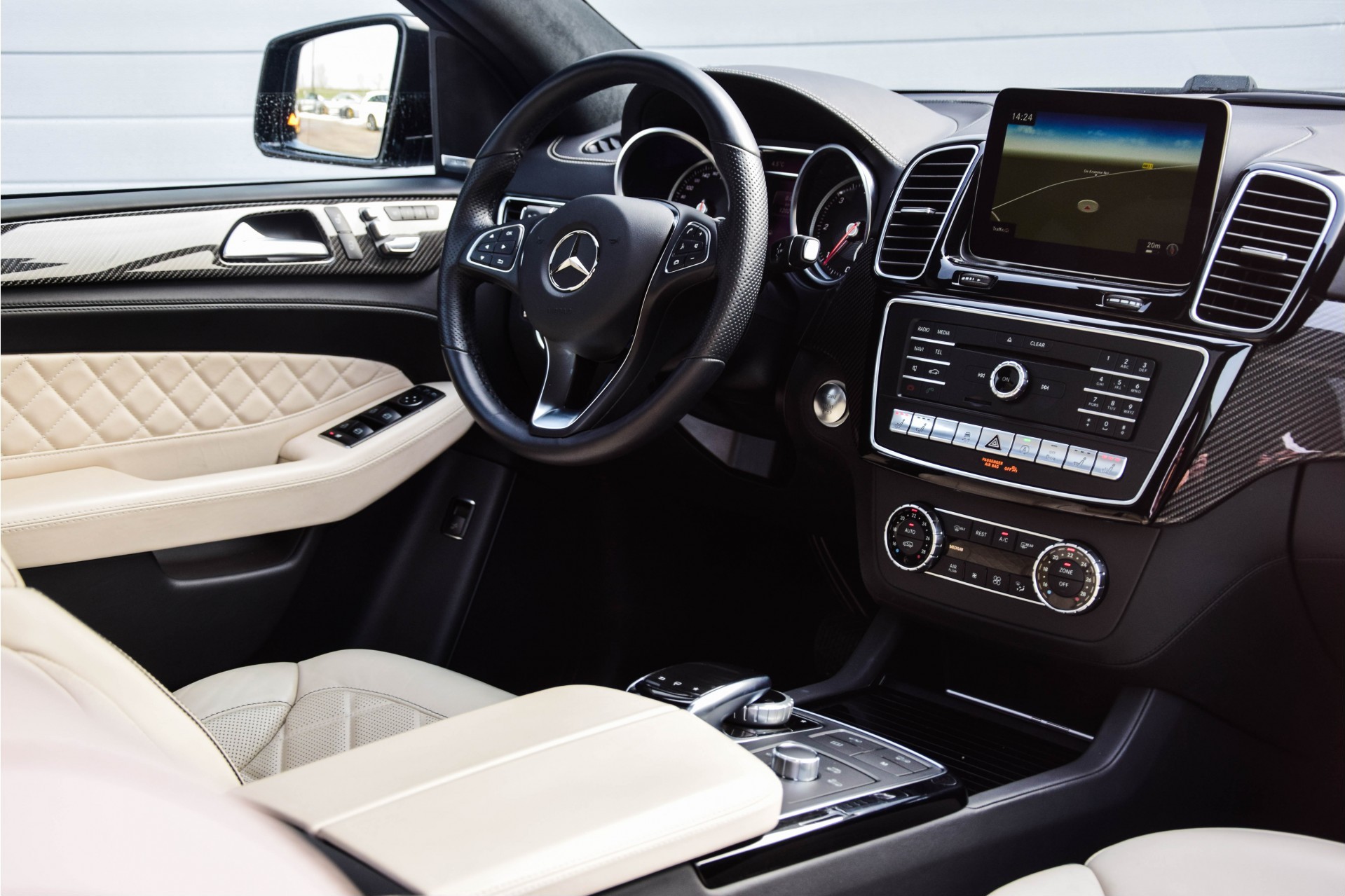 Mercedes-Benz GLE-Klasse Coupé 350d 4-Matic AMG Designo/Carbon/Distronic/Harman-Kardon/Massage/Keyless Aut9 Foto 6