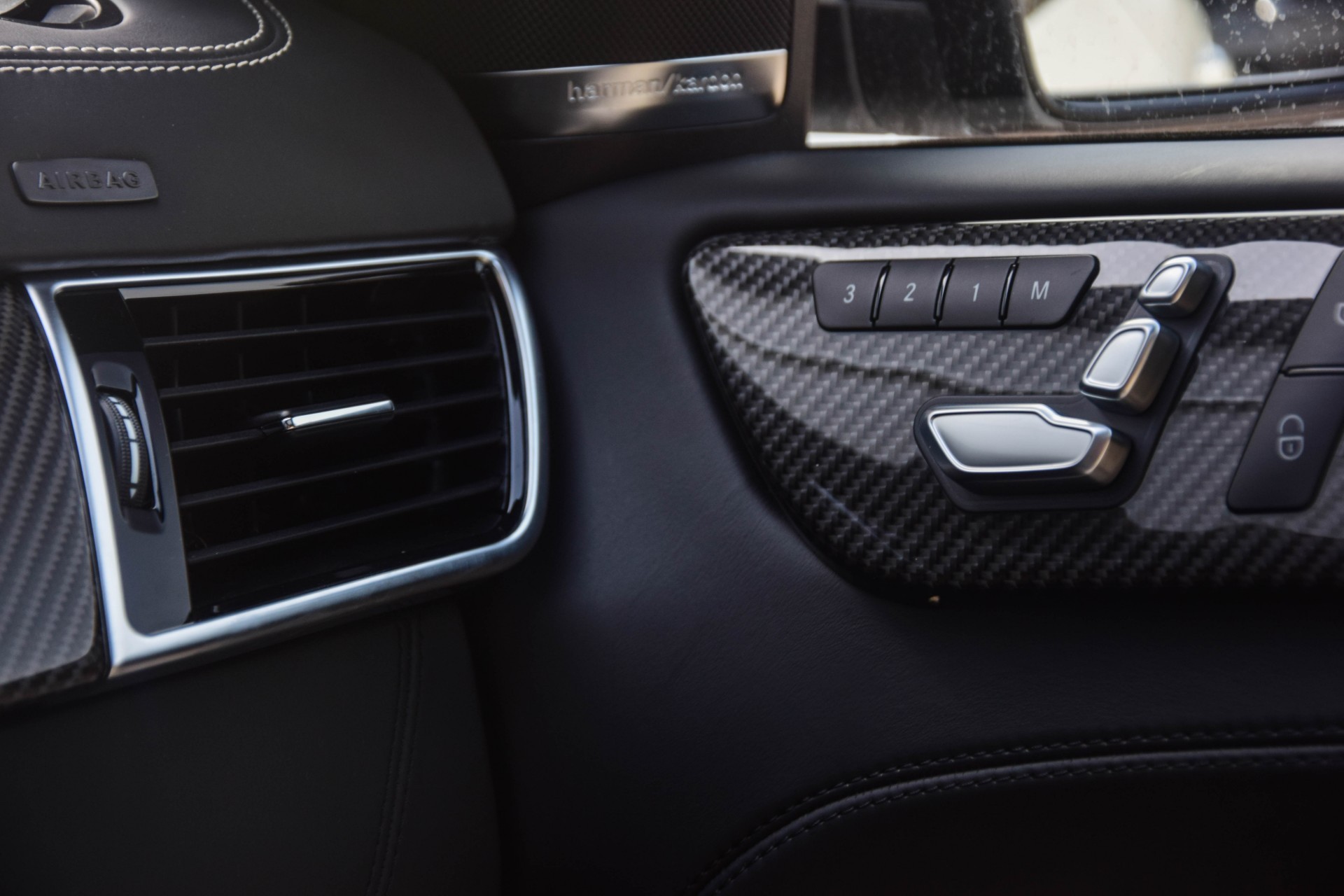 Mercedes-Benz GLE-Klasse Coupé 350d 4-Matic AMG Designo/Carbon/Distronic/Harman-Kardon/Massage/Keyless Aut9 Foto 9