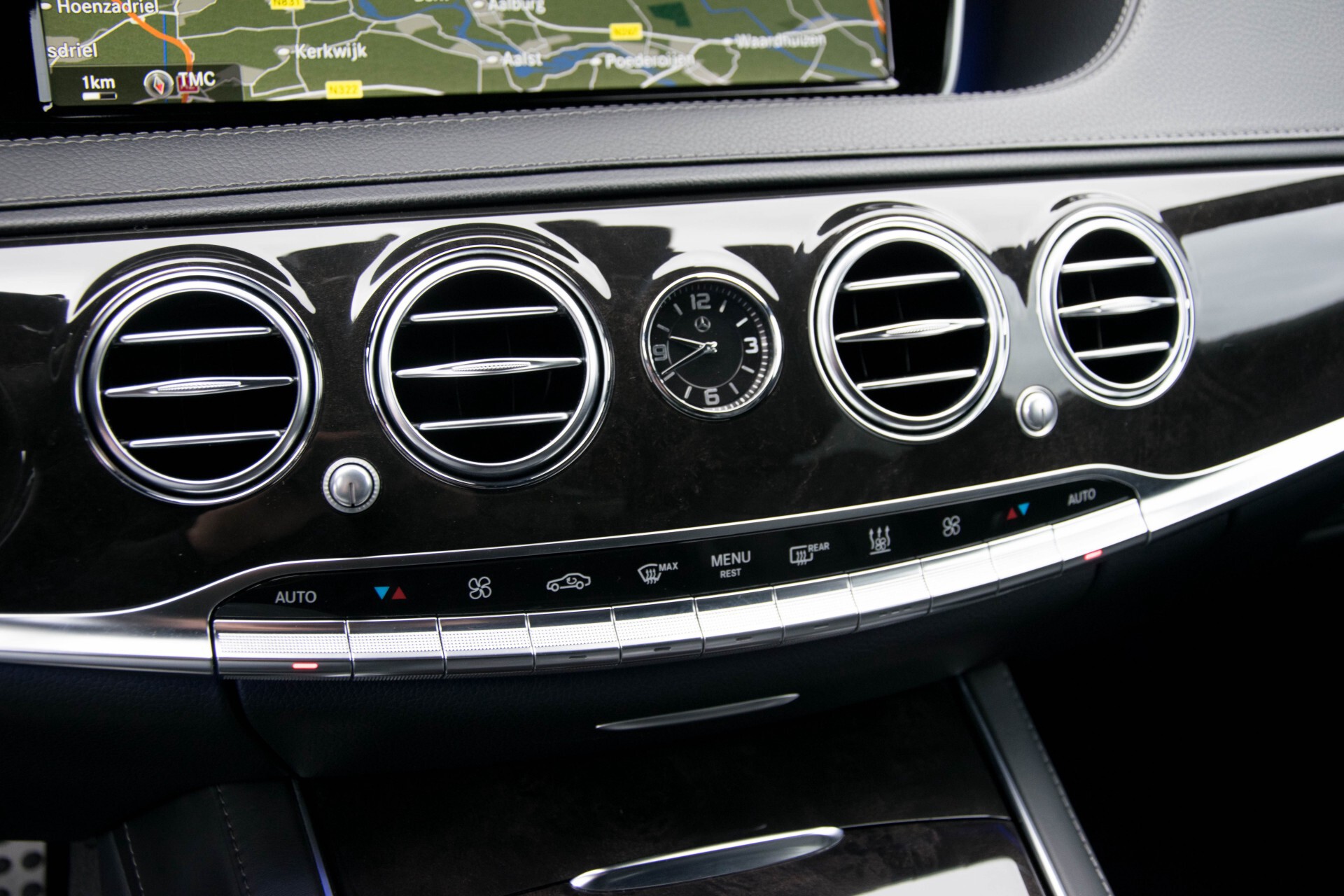Mercedes-Benz S-Klasse 350 Bluetec Lang AMG RearEnt/Pano/Distronic/Keyless/Burmester/Mass/Standkachel Aut7 Foto 14