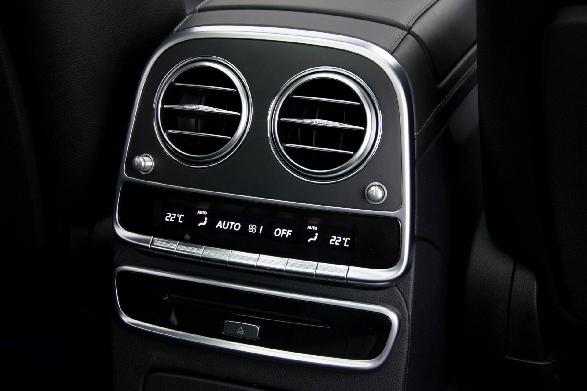 Mercedes-Benz S-Klasse 350 Bluetec Lang AMG RearEnt/Pano/Distronic/Keyless/Burmester/Mass/Standkachel Aut7 Foto 23