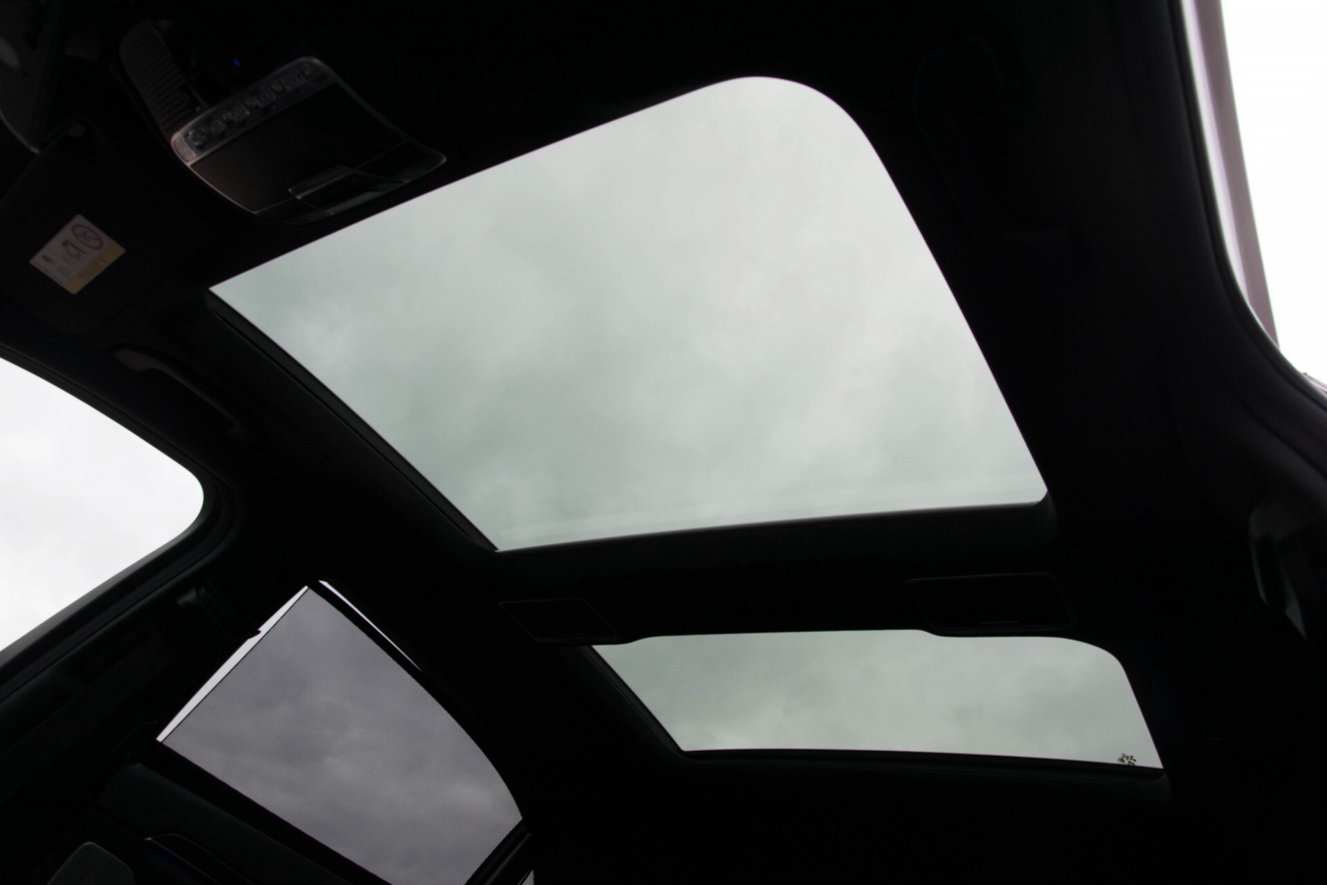 Mercedes-Benz S-Klasse 350 Bluetec Lang AMG RearEnt/Pano/Distronic/Keyless/Burmester/Mass/Standkachel Aut7 Foto 24