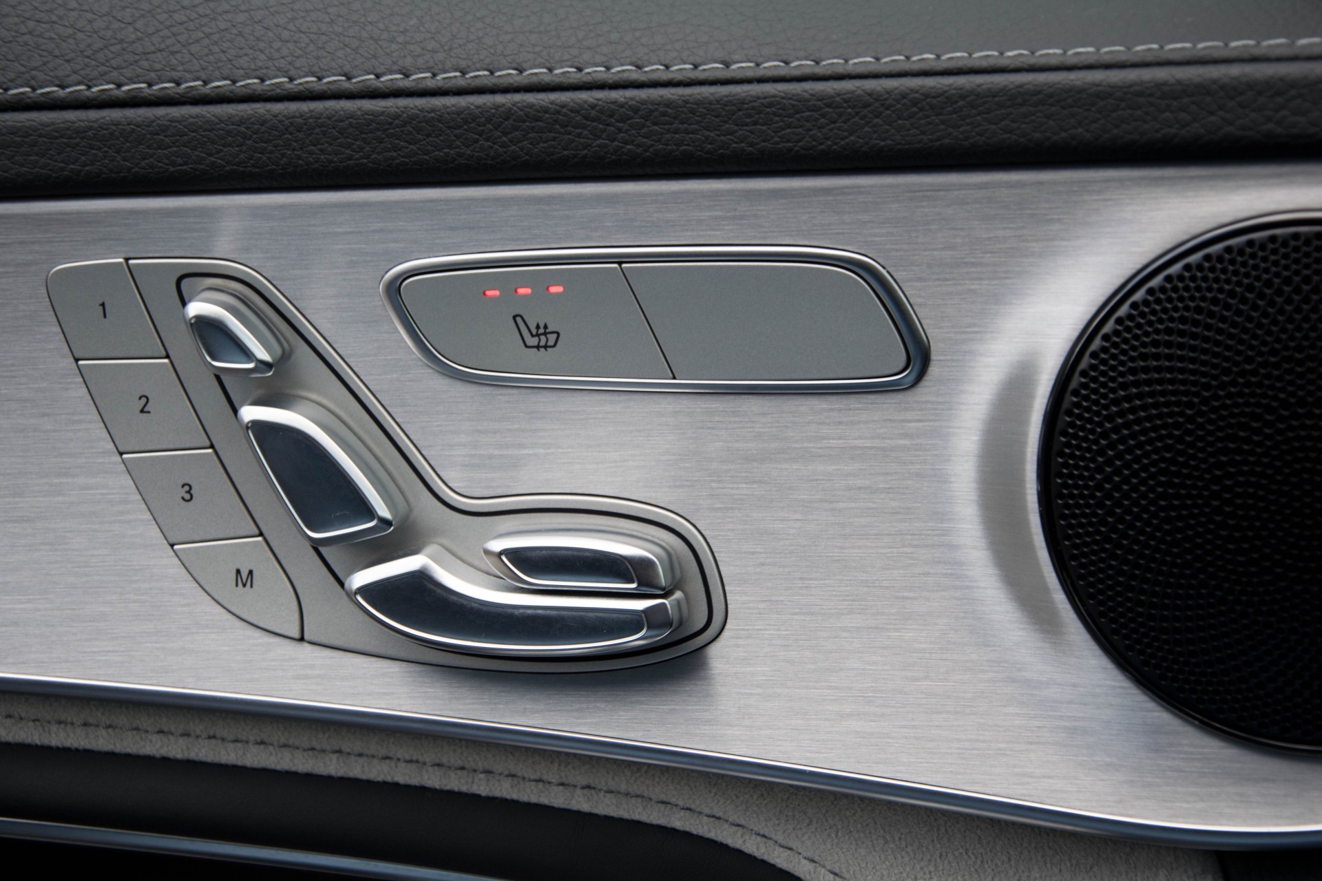 Mercedes-Benz C-Klasse 63 AMG S Pano/Night/Distronic/Keyless/Camera Aut7 Foto 15