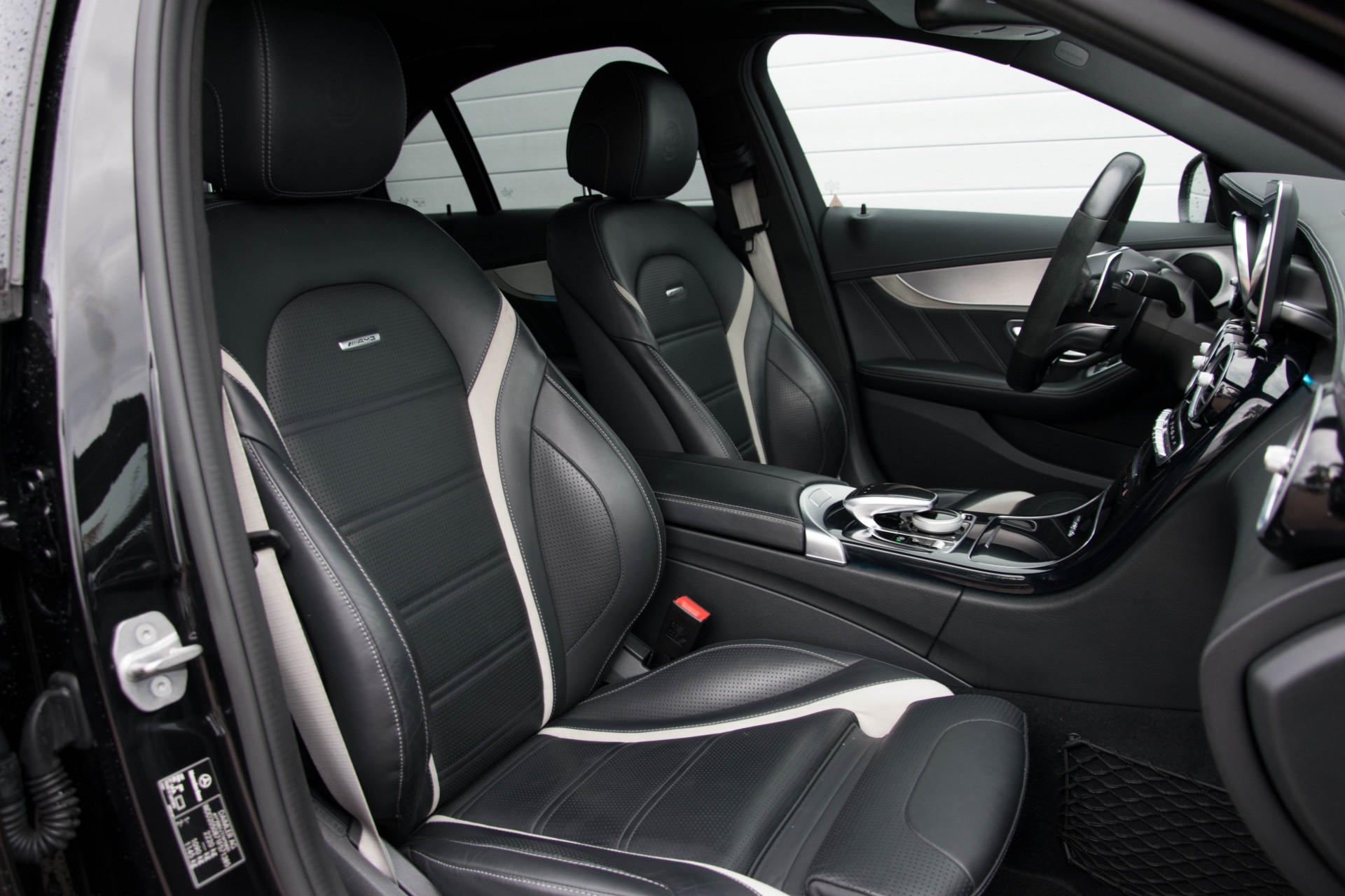 Mercedes-Benz C-Klasse 63 AMG S Pano/Night/Distronic/Keyless/Camera Aut7 Foto 3