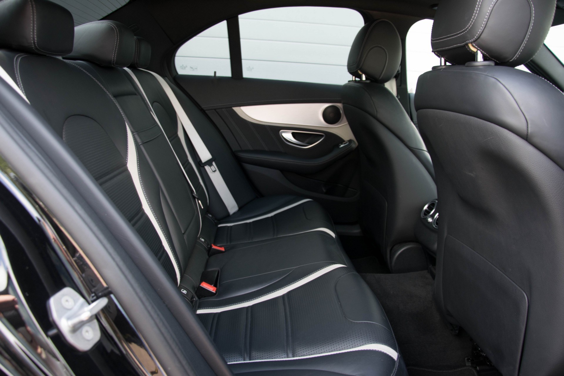 Mercedes-Benz C-Klasse 63 AMG S Pano/Night/Distronic/Keyless/Camera Aut7 Foto 4