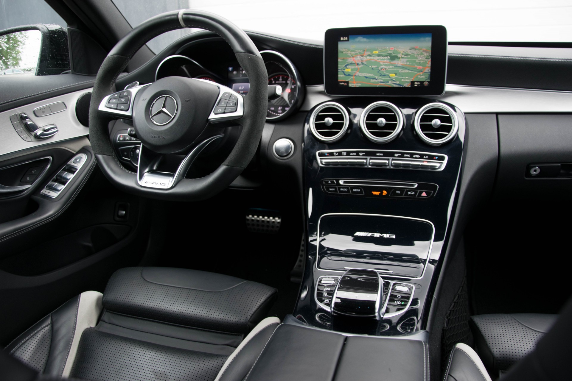 Mercedes-Benz C-Klasse 63 AMG S Pano/Night/Distronic/Keyless/Camera Aut7 Foto 6