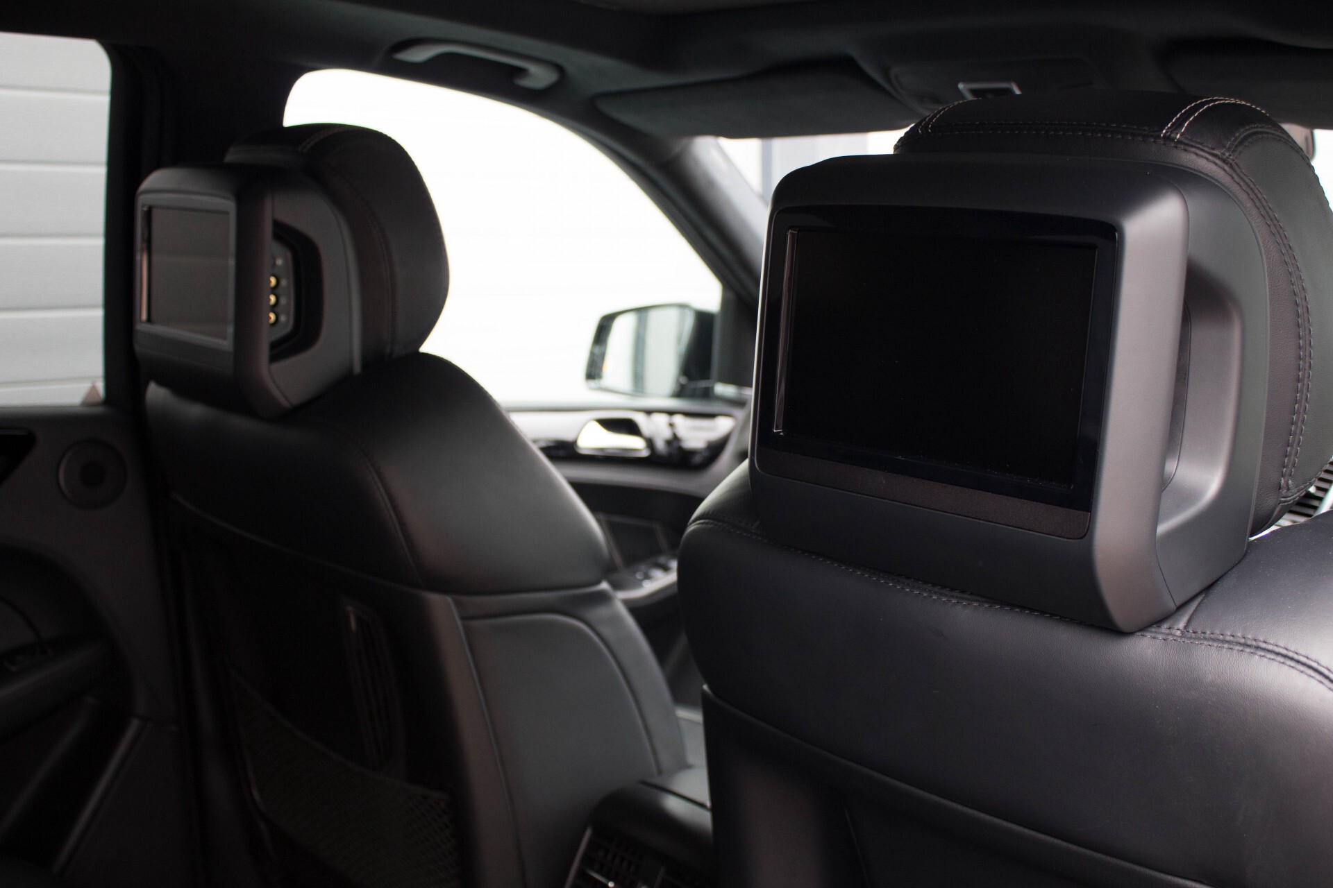 Mercedes-Benz M-Klasse 63 AMG 4-M Performance Designo Full Options Aut7 Foto 25