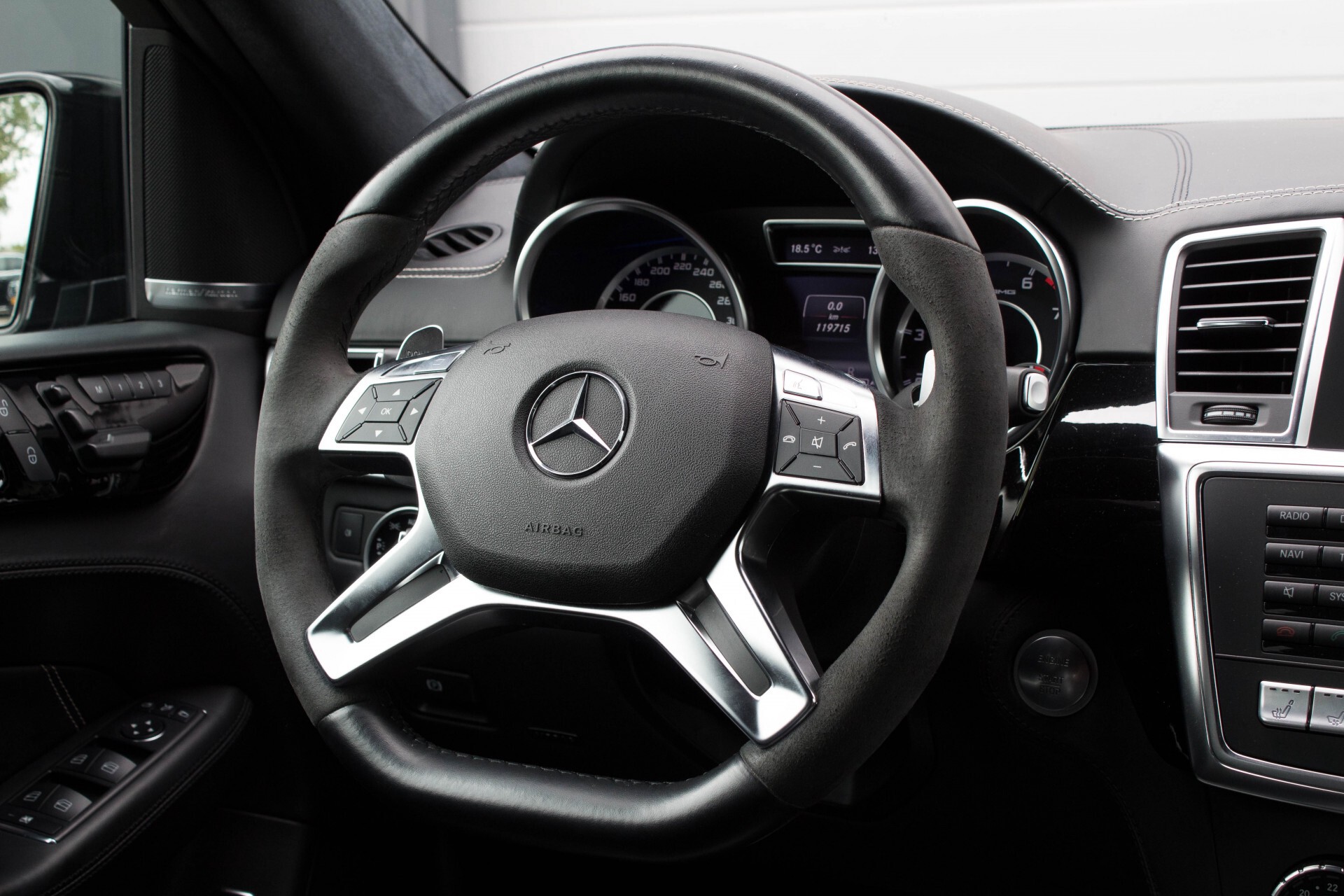 Mercedes-Benz M-Klasse 63 AMG 4-M Performance Designo Full Options Aut7 Foto 9