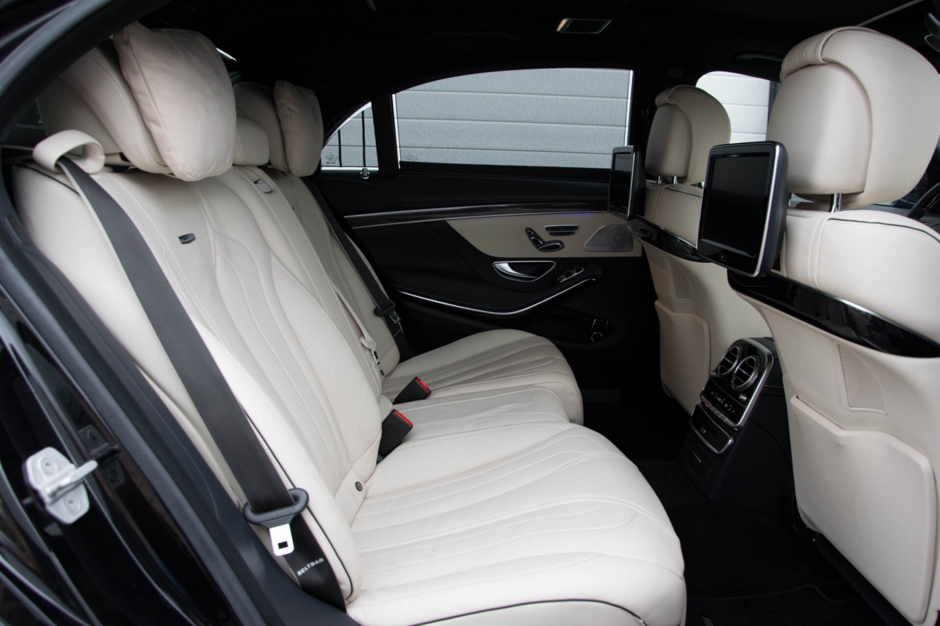 Mercedes-Benz S-Klasse 63 AMG 4-Matic Lang Keramisch/Full carbon/Burmester/Distronic/360/Pano/Head-Up/Keyless Aut7 Foto 4