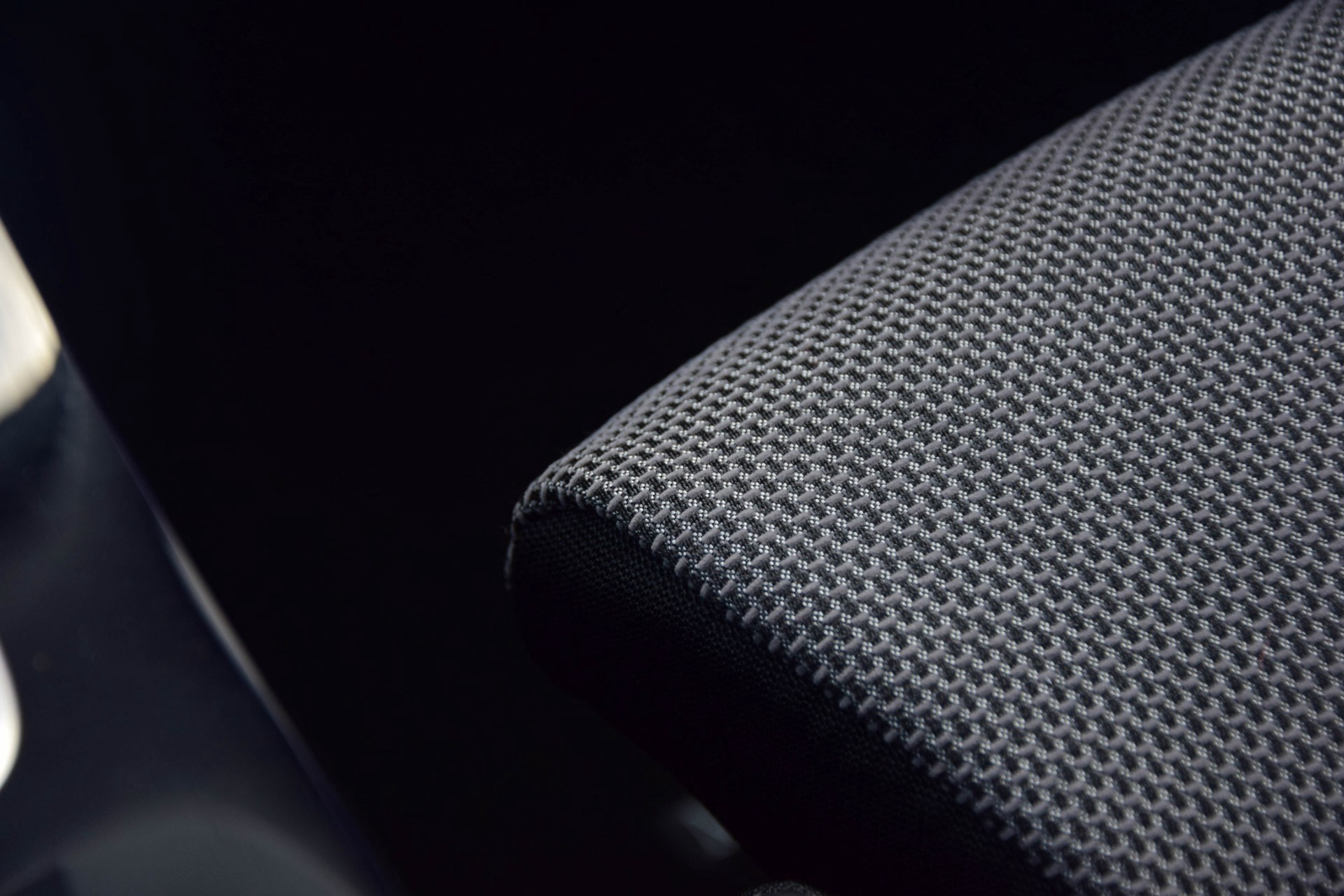 Mercedes-Benz E-Klasse 220d AVG Widescreen/Standkachel/HUD/Comand/ILS Aut9 Foto 14