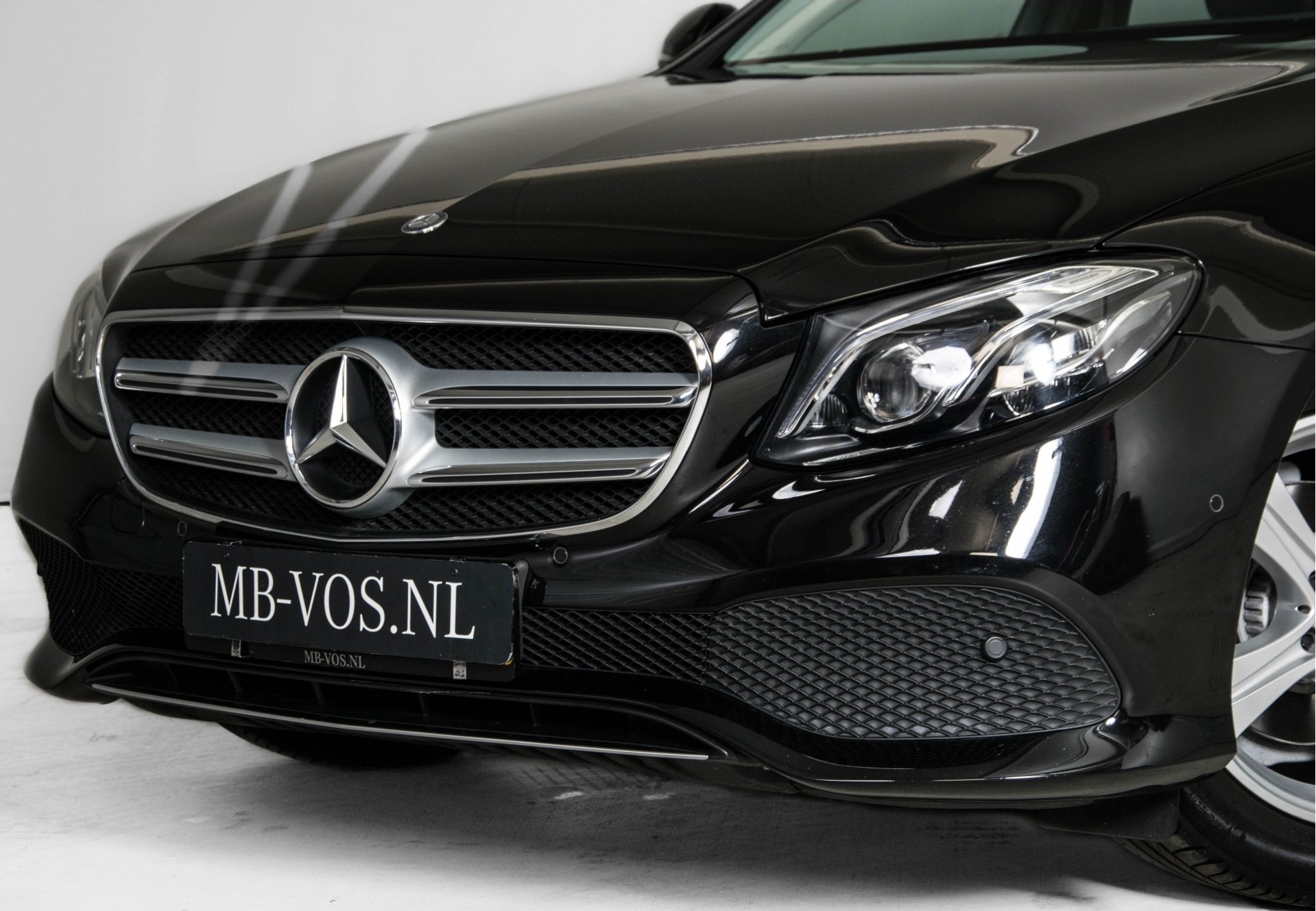 Mercedes-Benz E-Klasse 220d AVG Widescreen/Standkachel/HUD/Comand/ILS Aut9 Foto 17