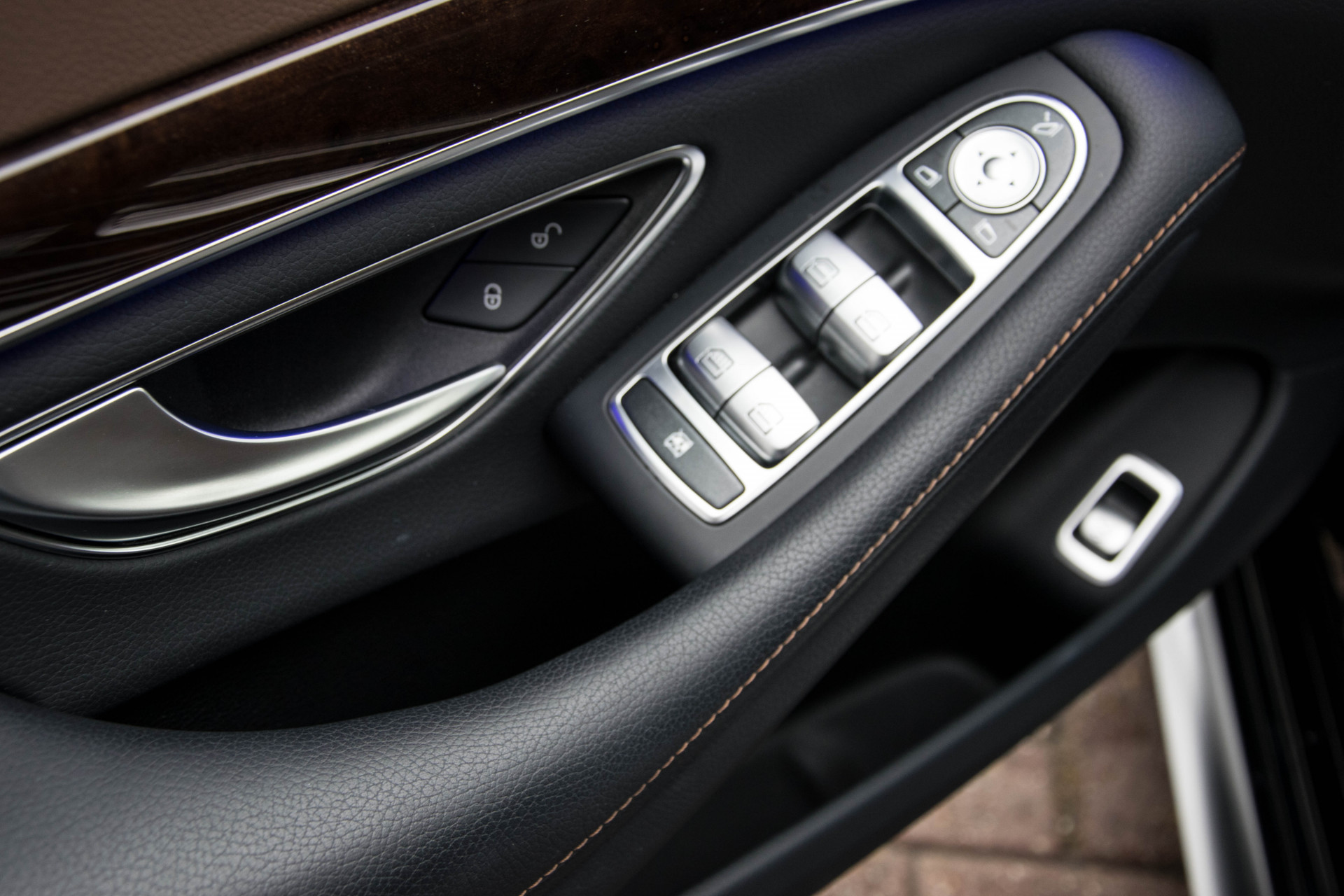 Mercedes-Benz S-Klasse 350d Facelift 63 AMG Panorama/Massage/Distronic/Keyless/Softclose Aut9 Foto 15