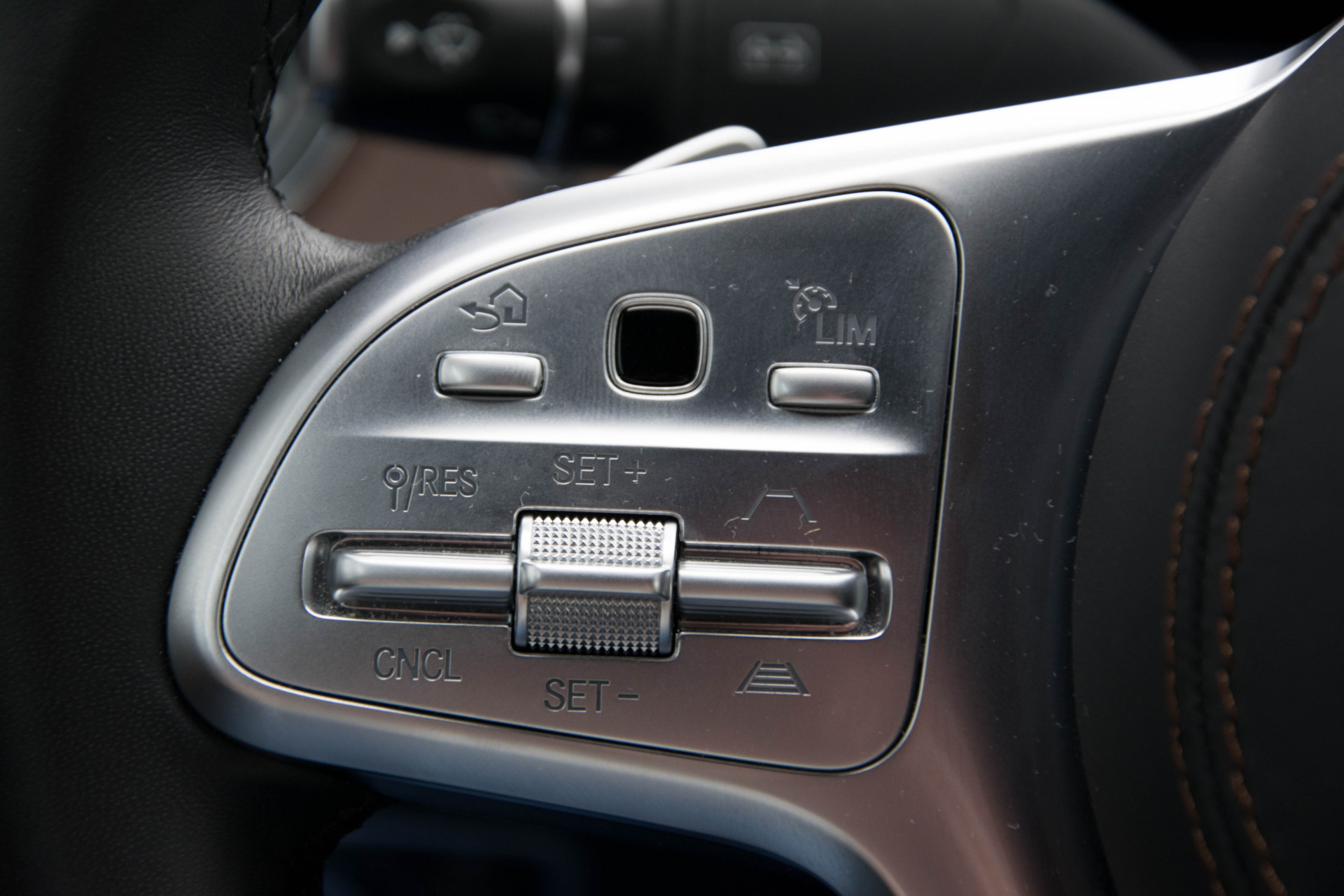 Mercedes-Benz S-Klasse 350d Facelift 63 AMG Panorama/Massage/Distronic/Keyless/Softclose Aut9 Foto 8