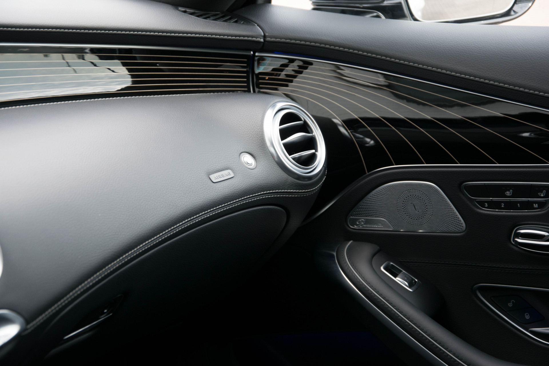 Mercedes-Benz S-Klasse Coupé 63 AMG 4-M Night Designo Swarowski/HUD/Keyless/Massage/Distronic Aut7 Foto 10