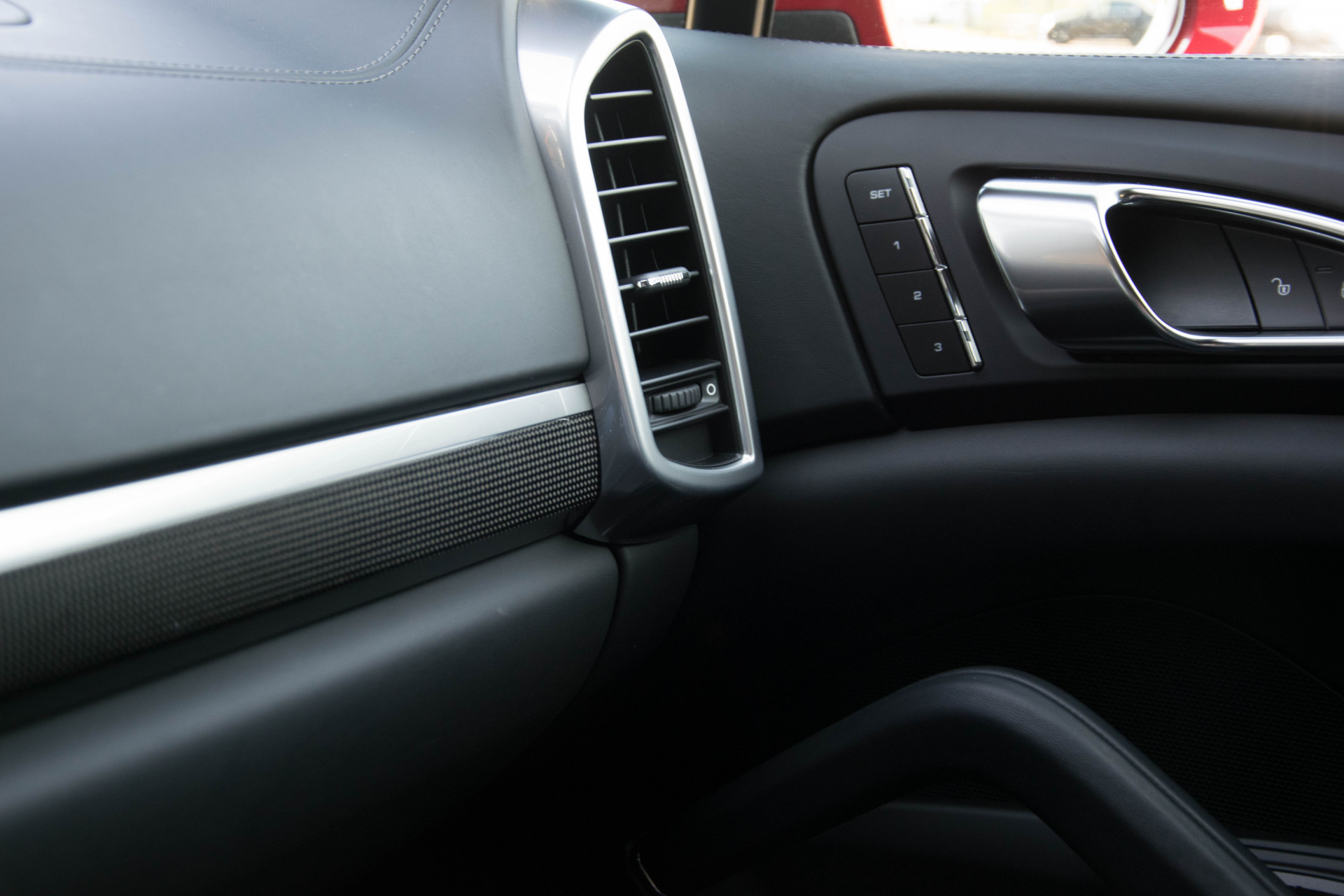 Porsche Cayenne 3.6 GTS Luchtvering/Pano/Keyless/Bose/Memory/Trekhaak Aut8 Foto 14