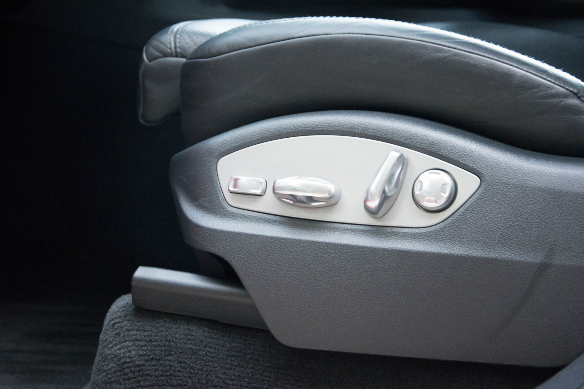 Porsche Cayenne 3.6 GTS Luchtvering/Pano/Keyless/Bose/Memory/Trekhaak Aut8 Foto 24