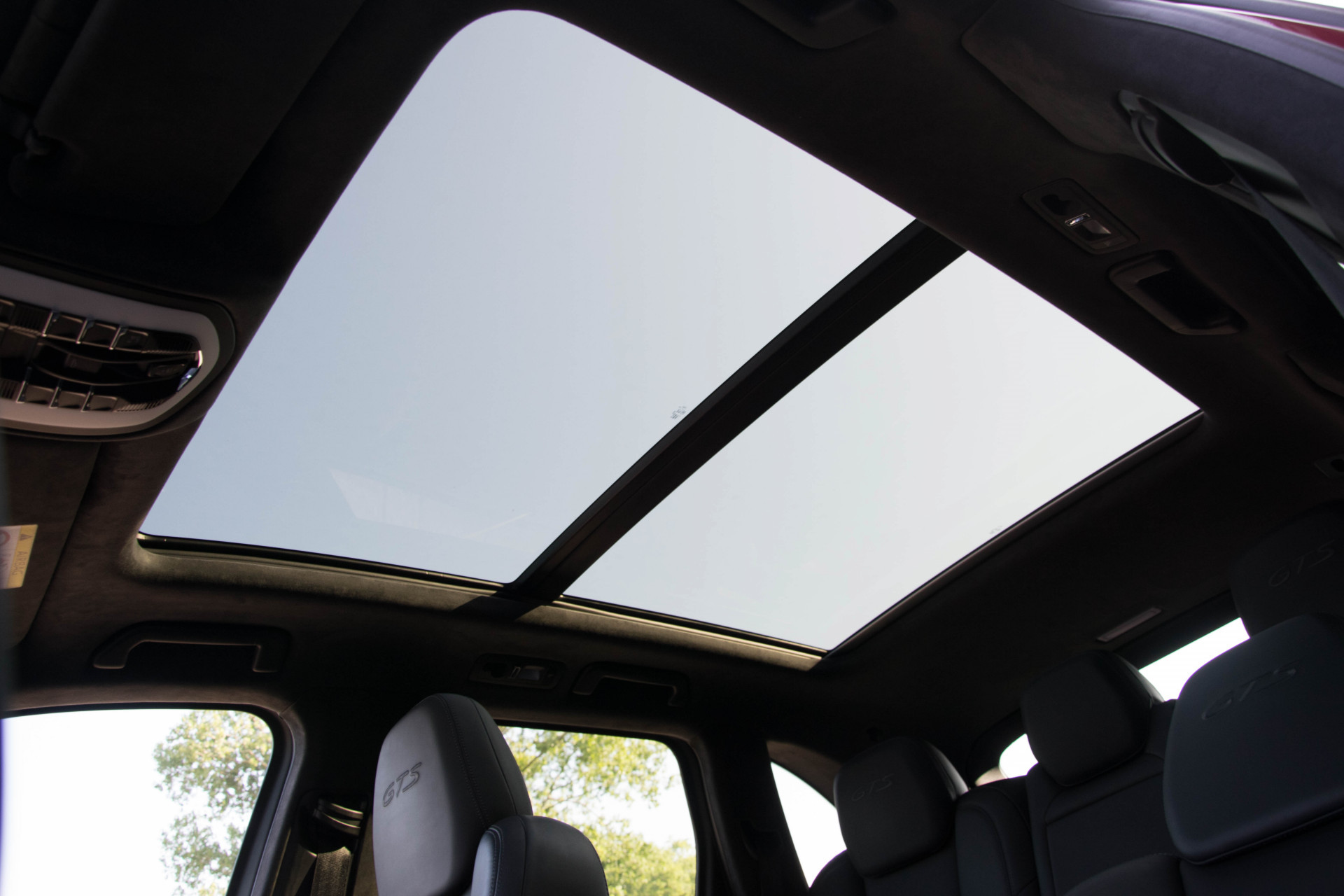 Porsche Cayenne 3.6 GTS Luchtvering/Pano/Keyless/Bose/Memory/Trekhaak Aut8 Foto 26