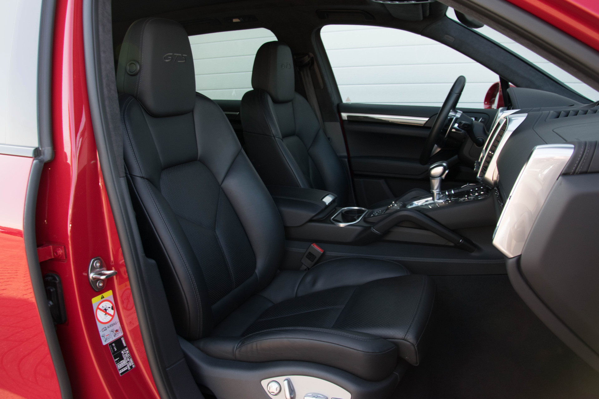 Porsche Cayenne 3.6 GTS Luchtvering/Pano/Keyless/Bose/Memory/Trekhaak Aut8 Foto 3