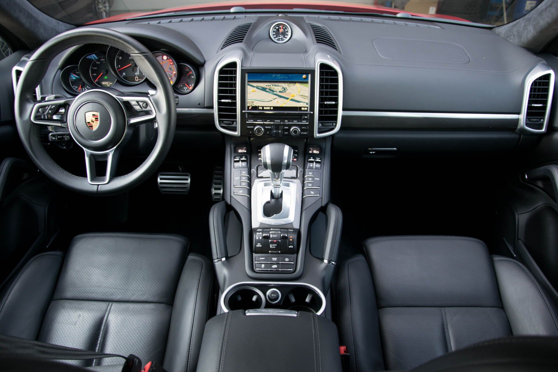 Porsche Cayenne 3.6 GTS Luchtvering/Pano/Keyless/Bose/Memory/Trekhaak Aut8 Foto 7