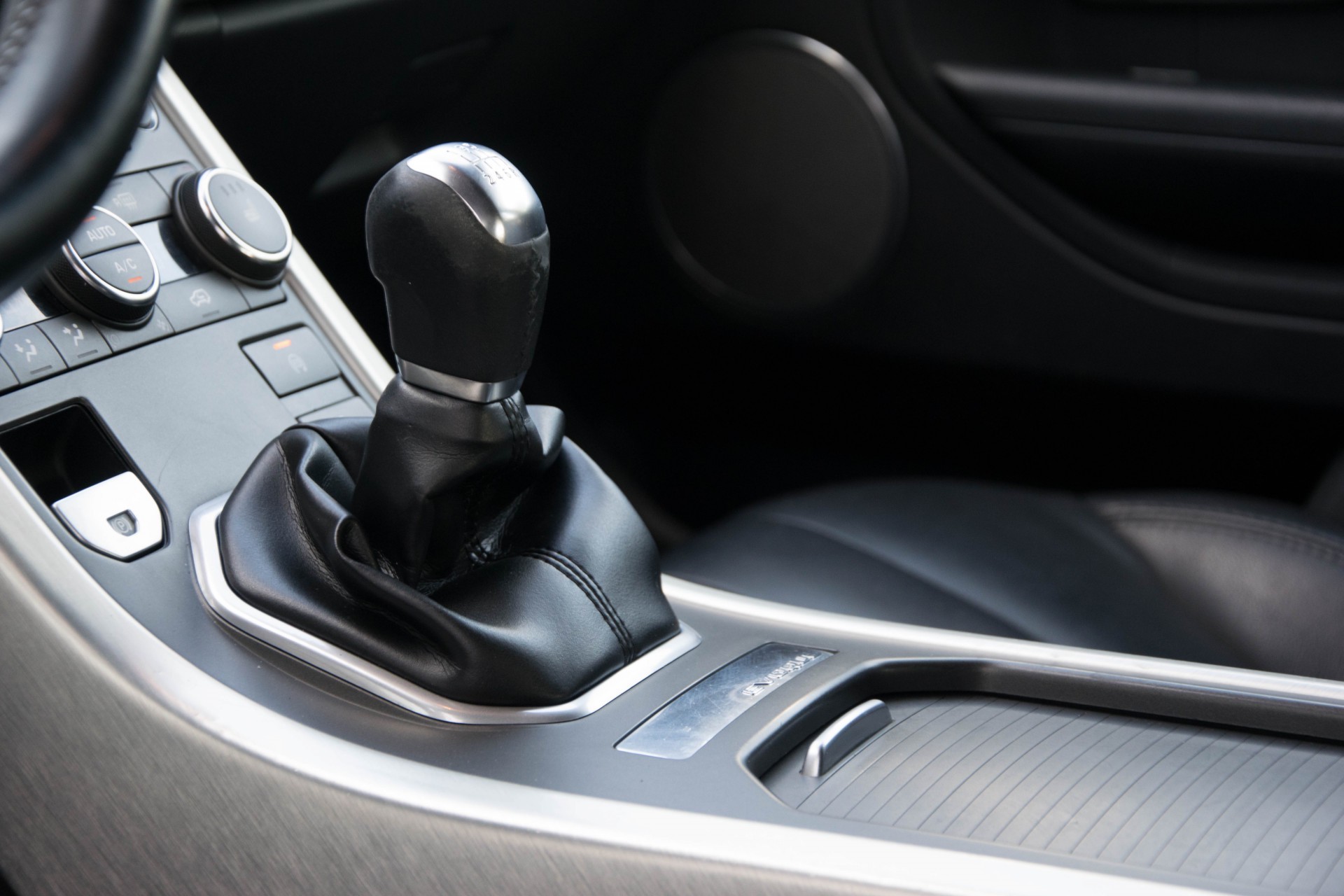 Land Rover Range Rover Evoque 2.2 eD4 2WD Pure Pano/Meridan/Navi/StoelV/Trekhaak Hs6 Foto 14