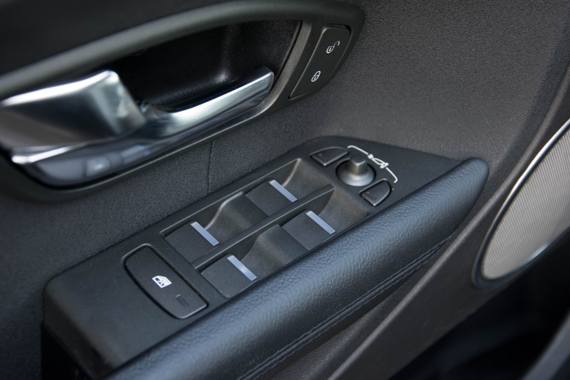 Land Rover Range Rover Evoque 2.2 eD4 2WD Pure Pano/Meridan/Navi/StoelV/Trekhaak Hs6 Foto 15