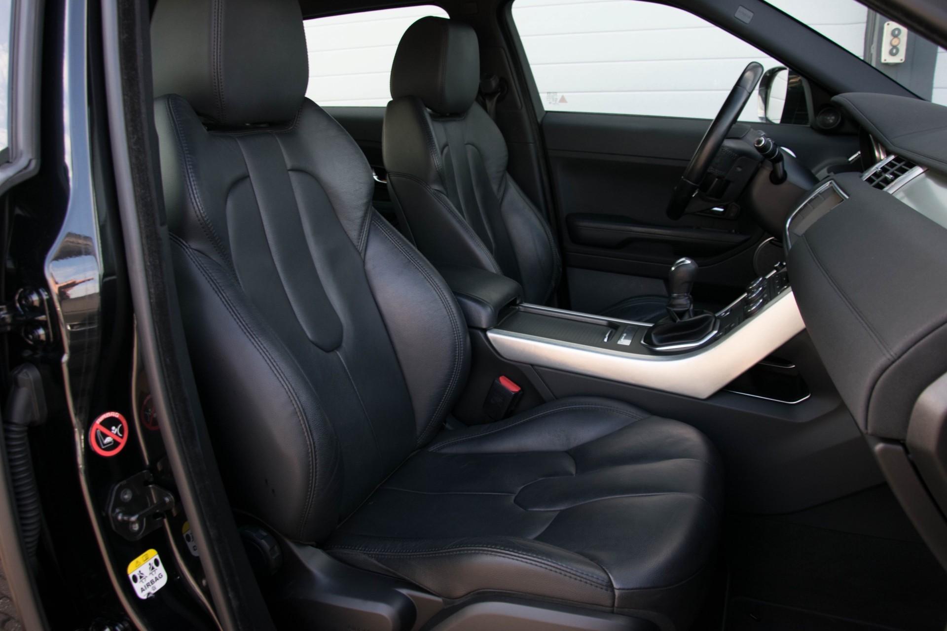 Land Rover Range Rover Evoque 2.2 eD4 2WD Pure Pano/Meridan/Navi/StoelV/Trekhaak Hs6 Foto 3