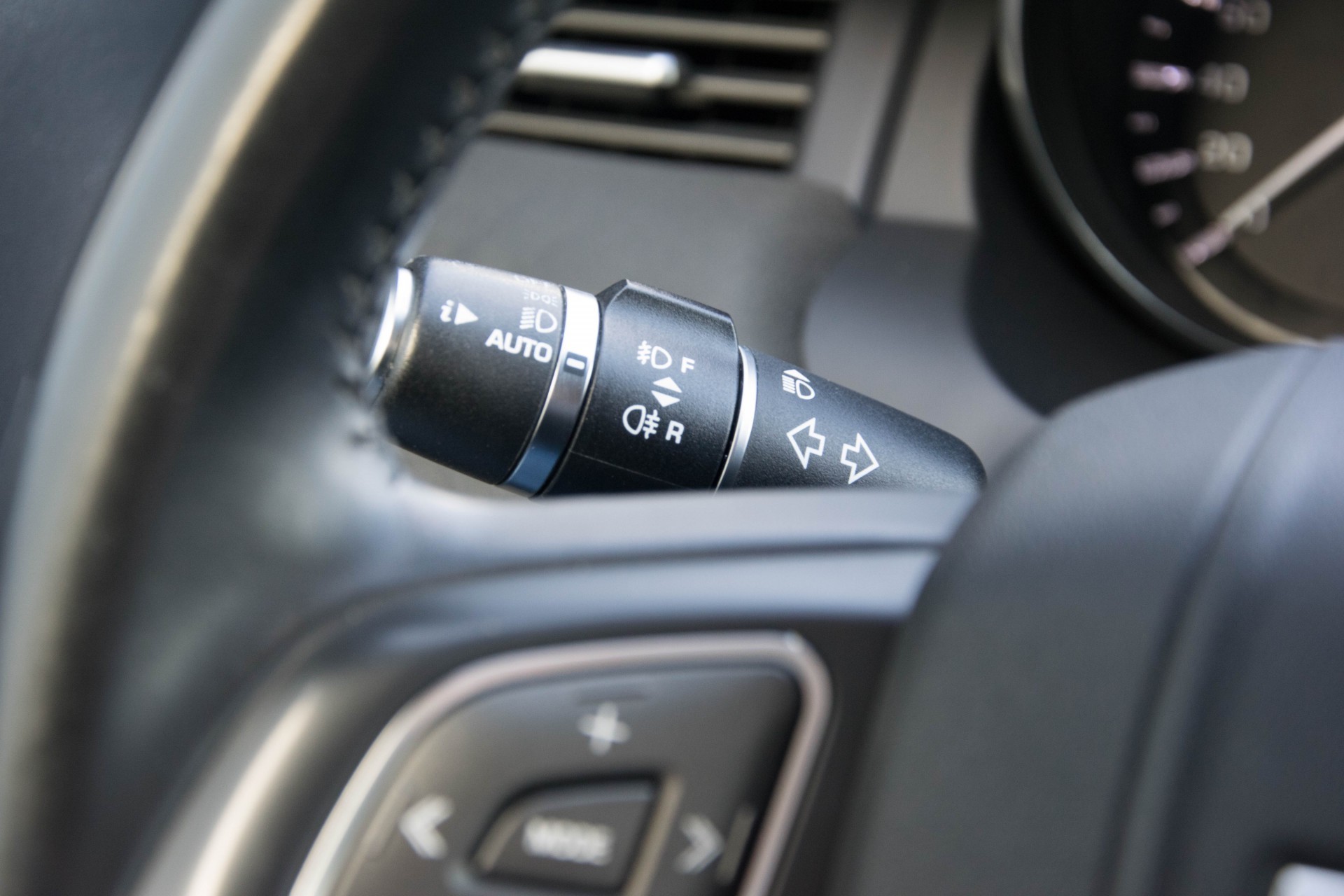 Land Rover Range Rover Evoque 2.2 eD4 2WD Pure Pano/Meridan/Navi/StoelV/Trekhaak Hs6 Foto 9