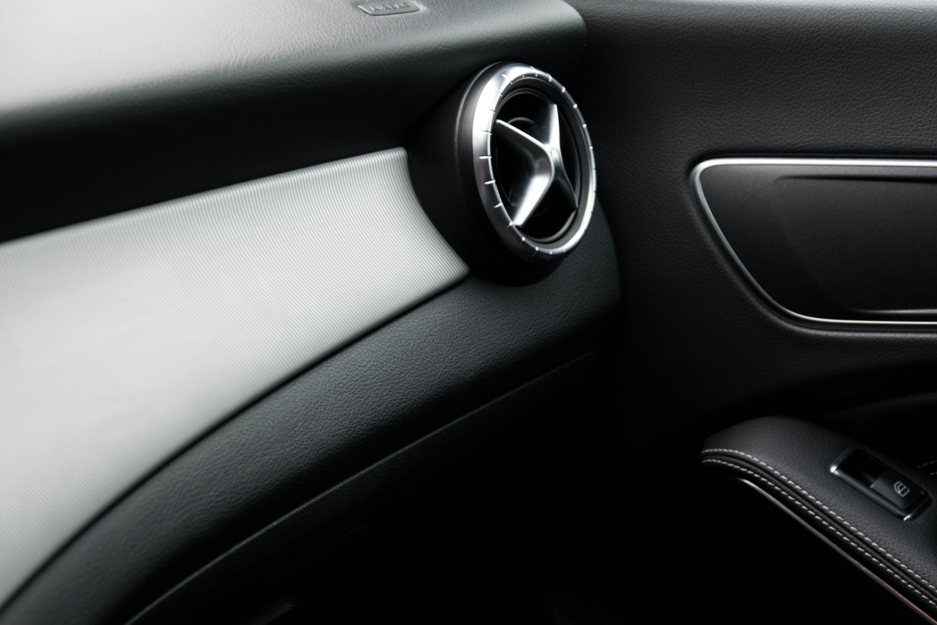 Mercedes-Benz CLA-Klasse 200 Cdi 4-M Urban Pano/Standkachel/Night/Camera/Xenon Aut7 Foto 14