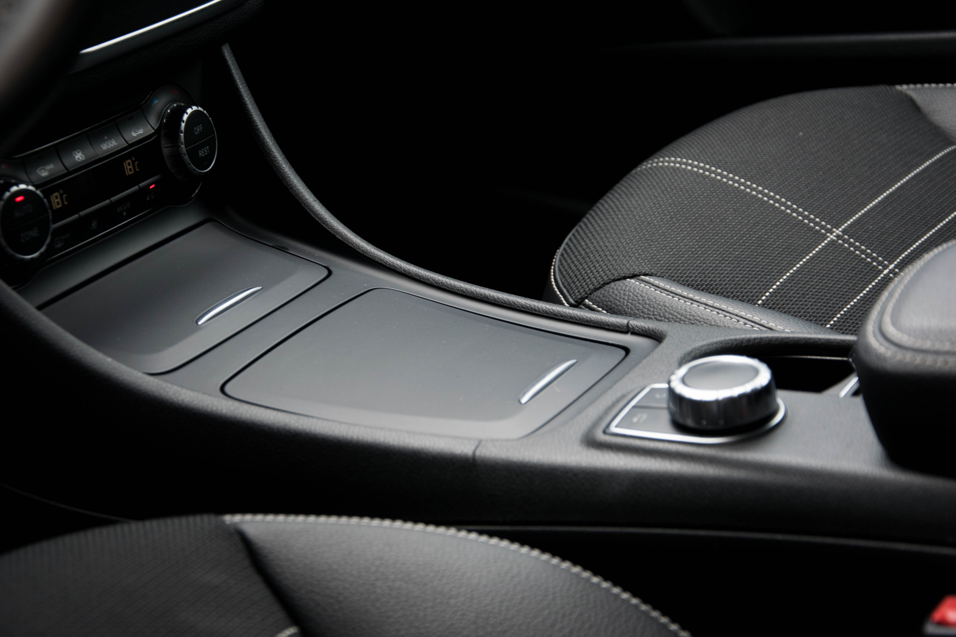 Mercedes-Benz CLA-Klasse 200 Cdi 4-M Urban Pano/Standkachel/Night/Camera/Xenon Aut7 Foto 15